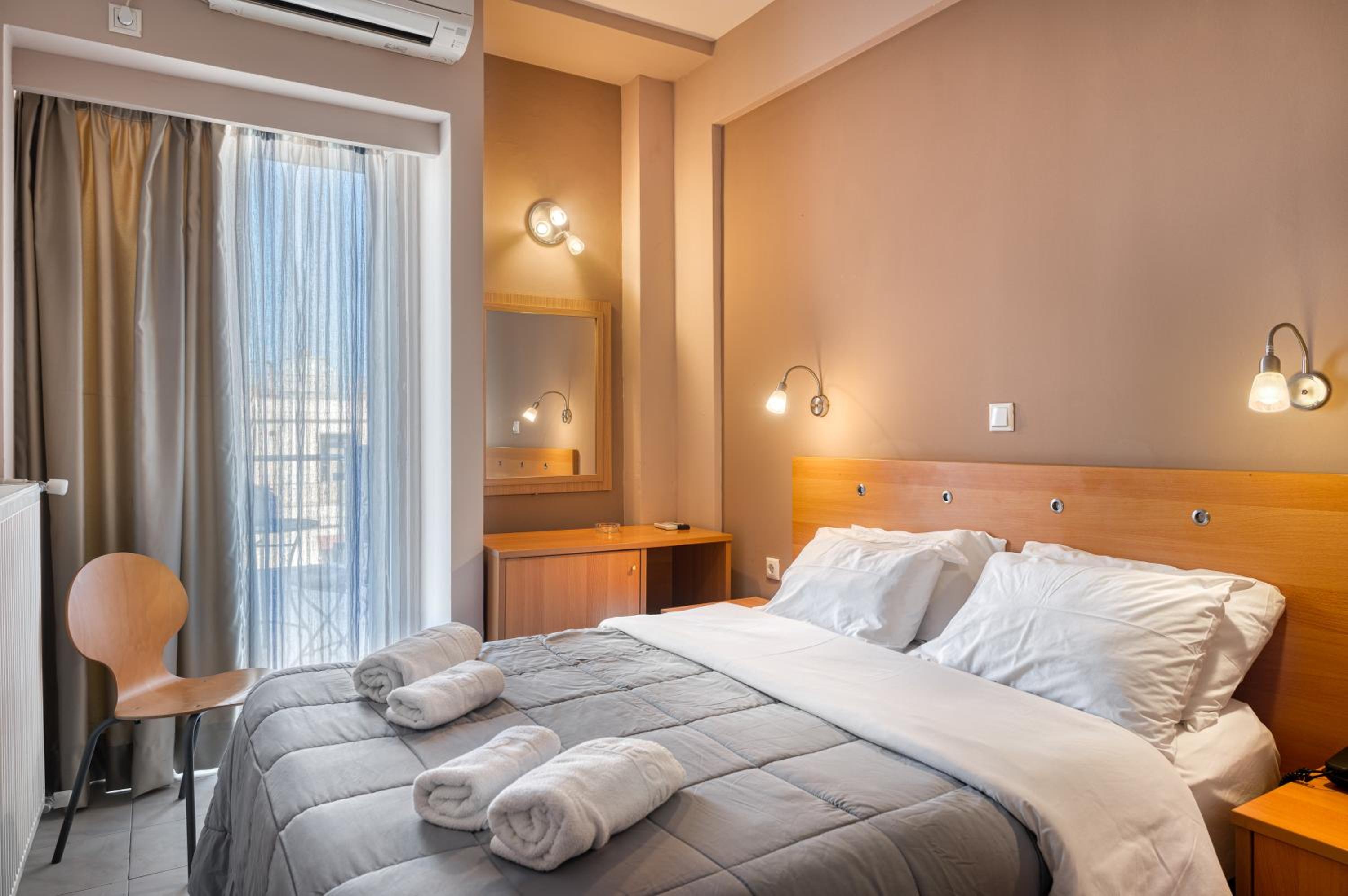 Double or Twin Room photo 3