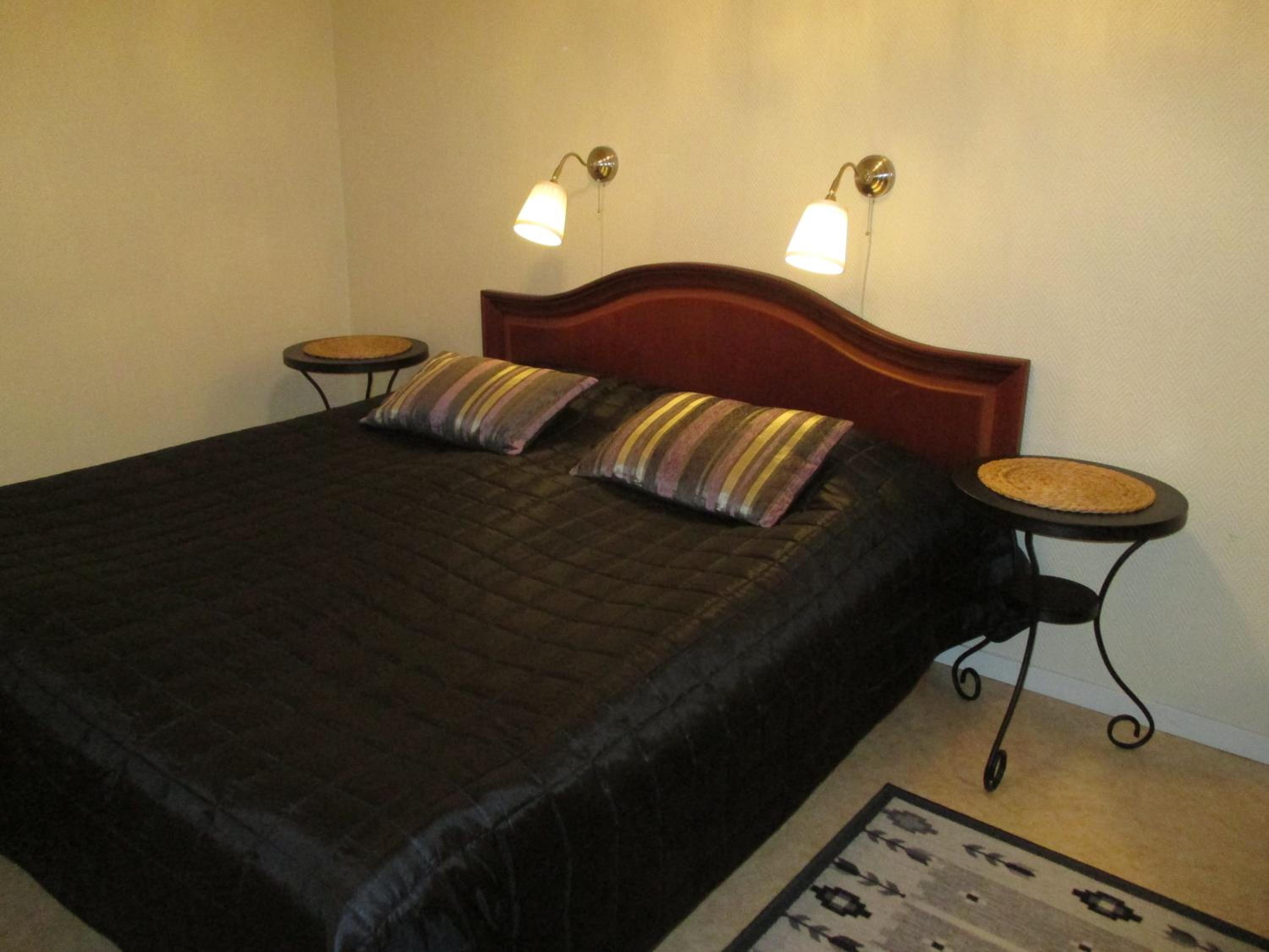 Standard Twin Room - Photo 1