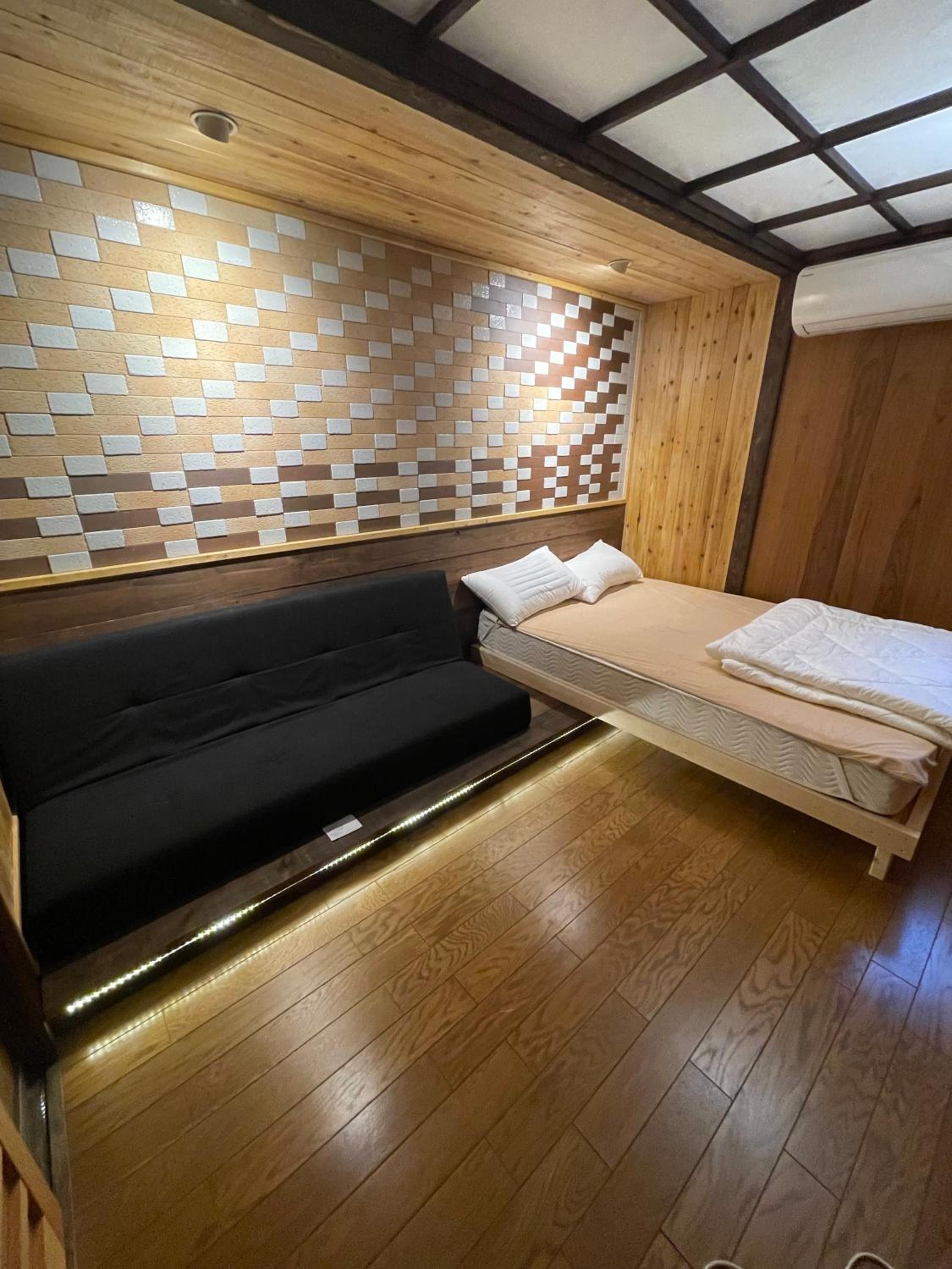 Four-Bedroom House - Photo 21
