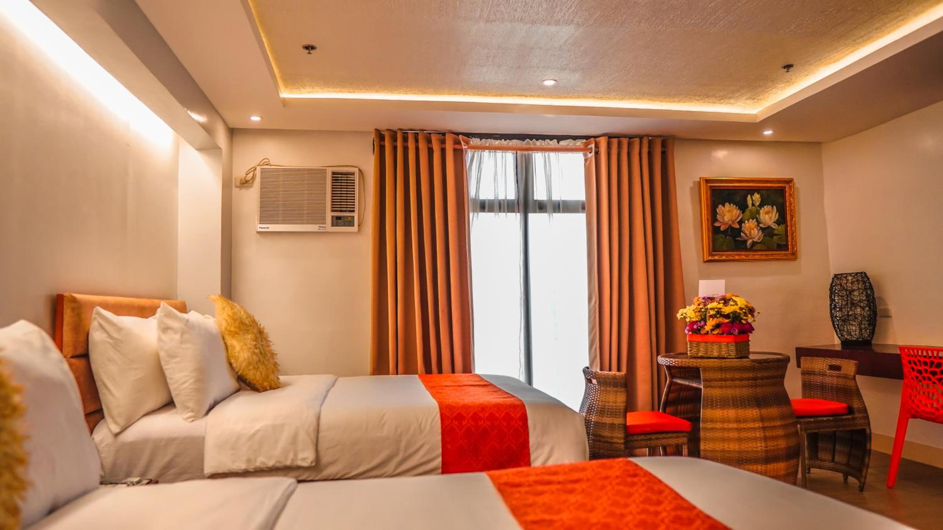 Deluxe Double Room - Photo 9