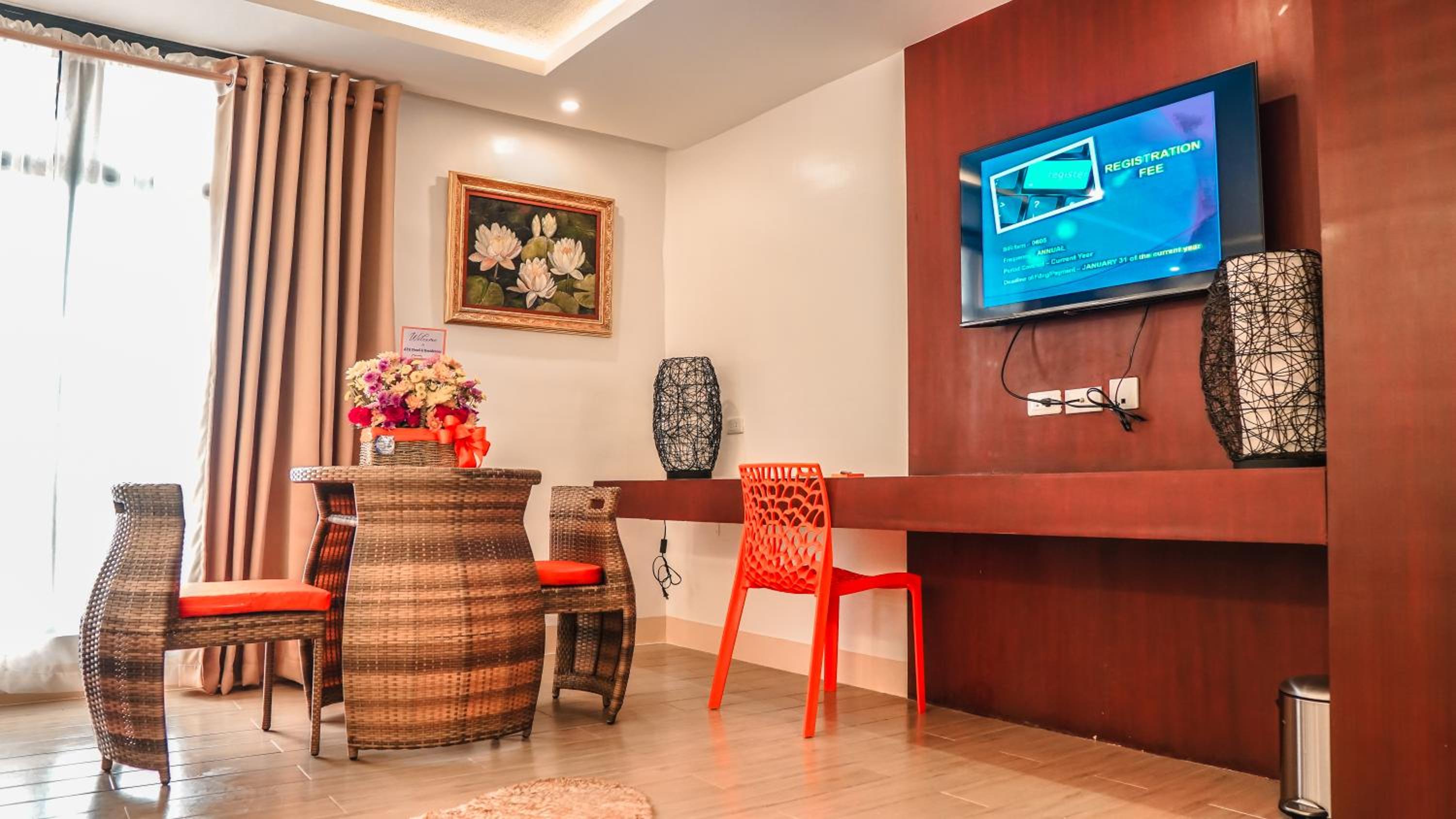 Deluxe Double Room - Photo 11