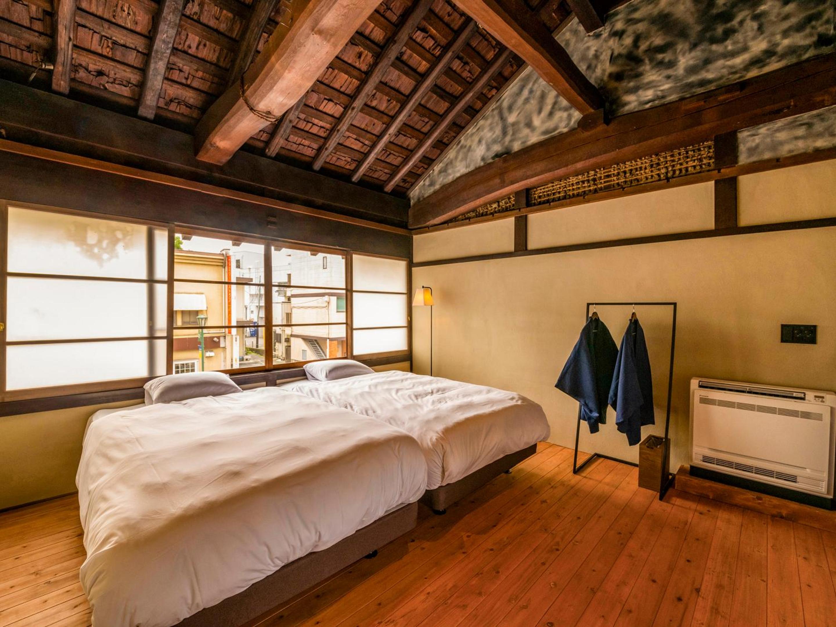 Deluxe Quadruple Room - Photo 1