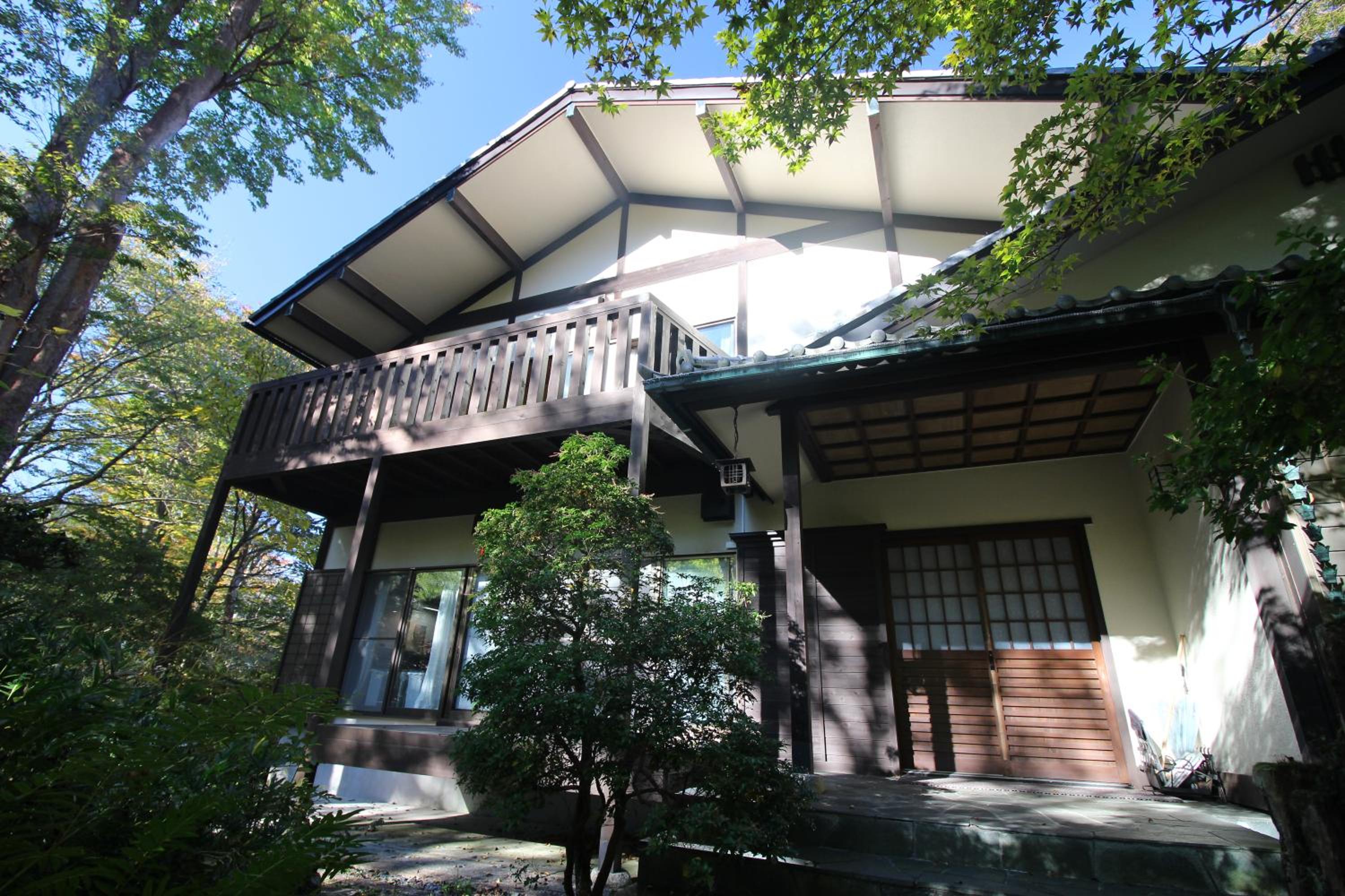Four-Bedroom House - Photo 4