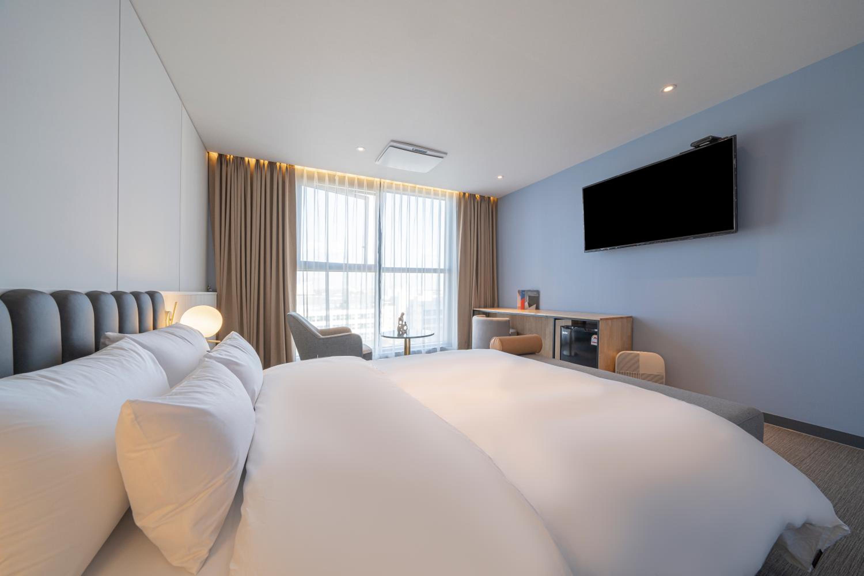 Standard Double Room - Photo 3