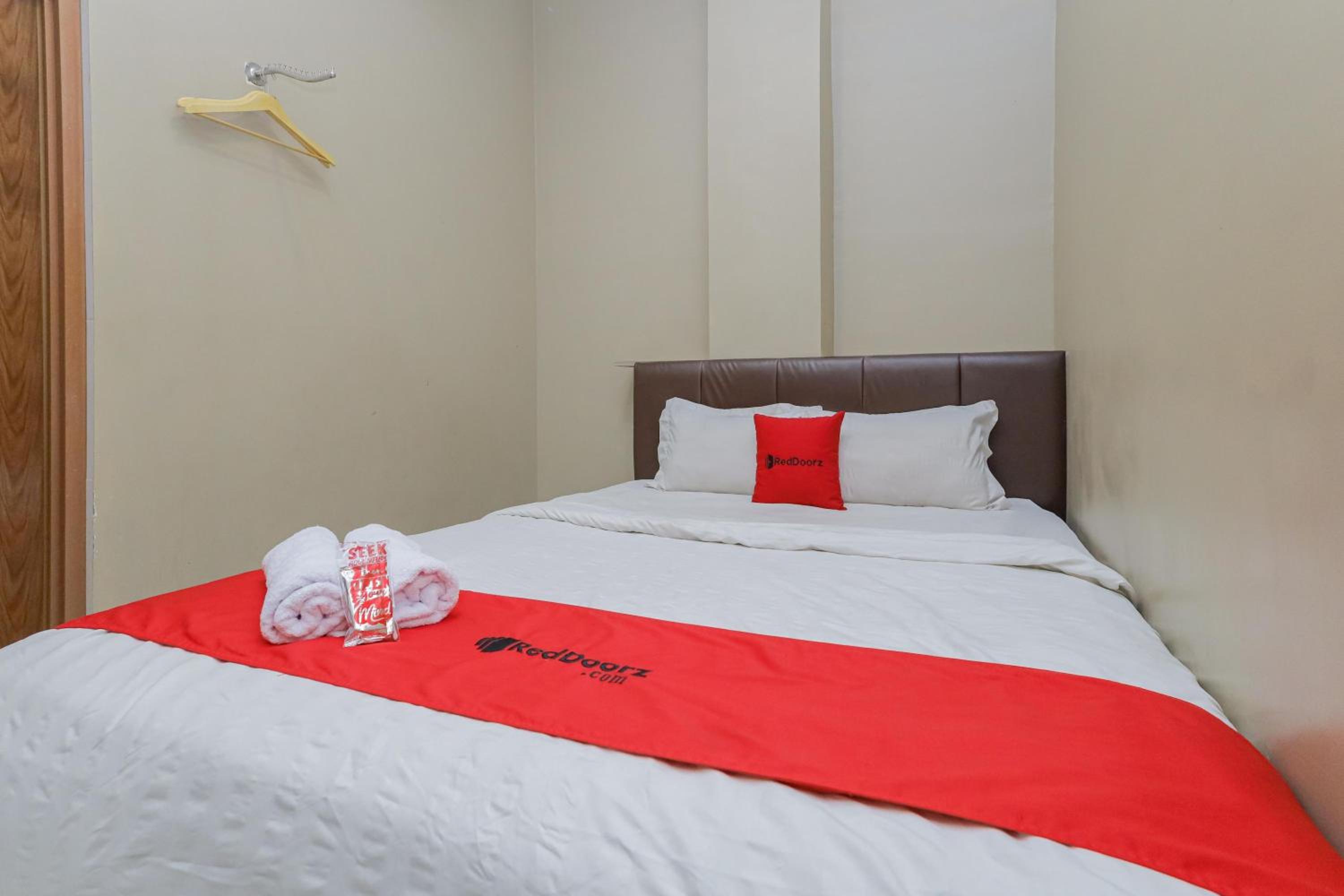 Standard Double Room - Photo 10