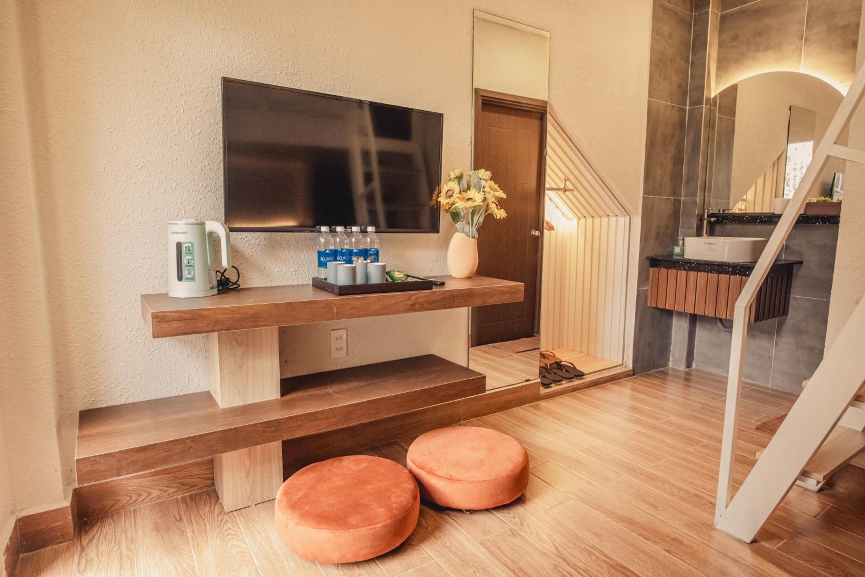 Economy Triple Room - Photo 3