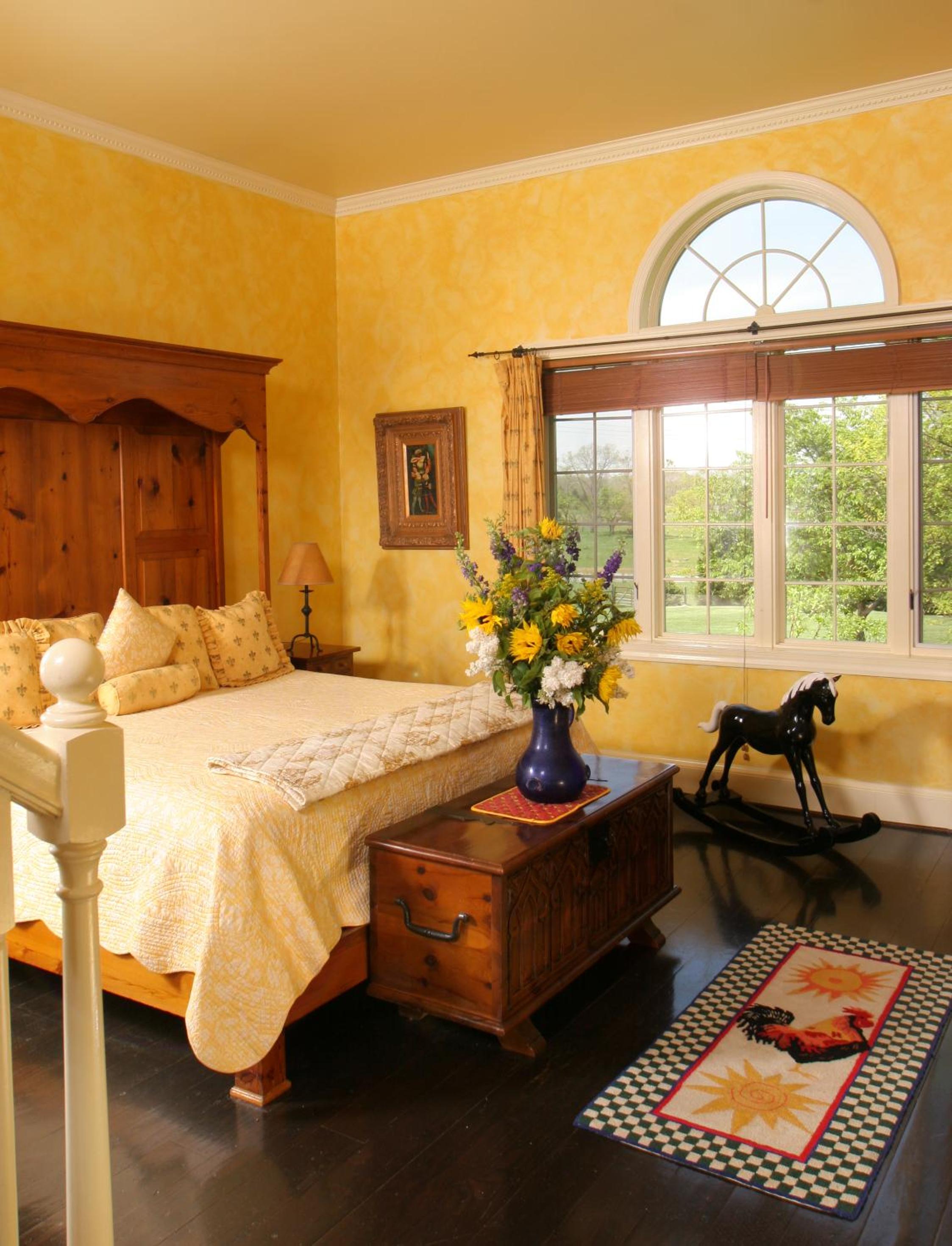 King Suite (Van Gogh)