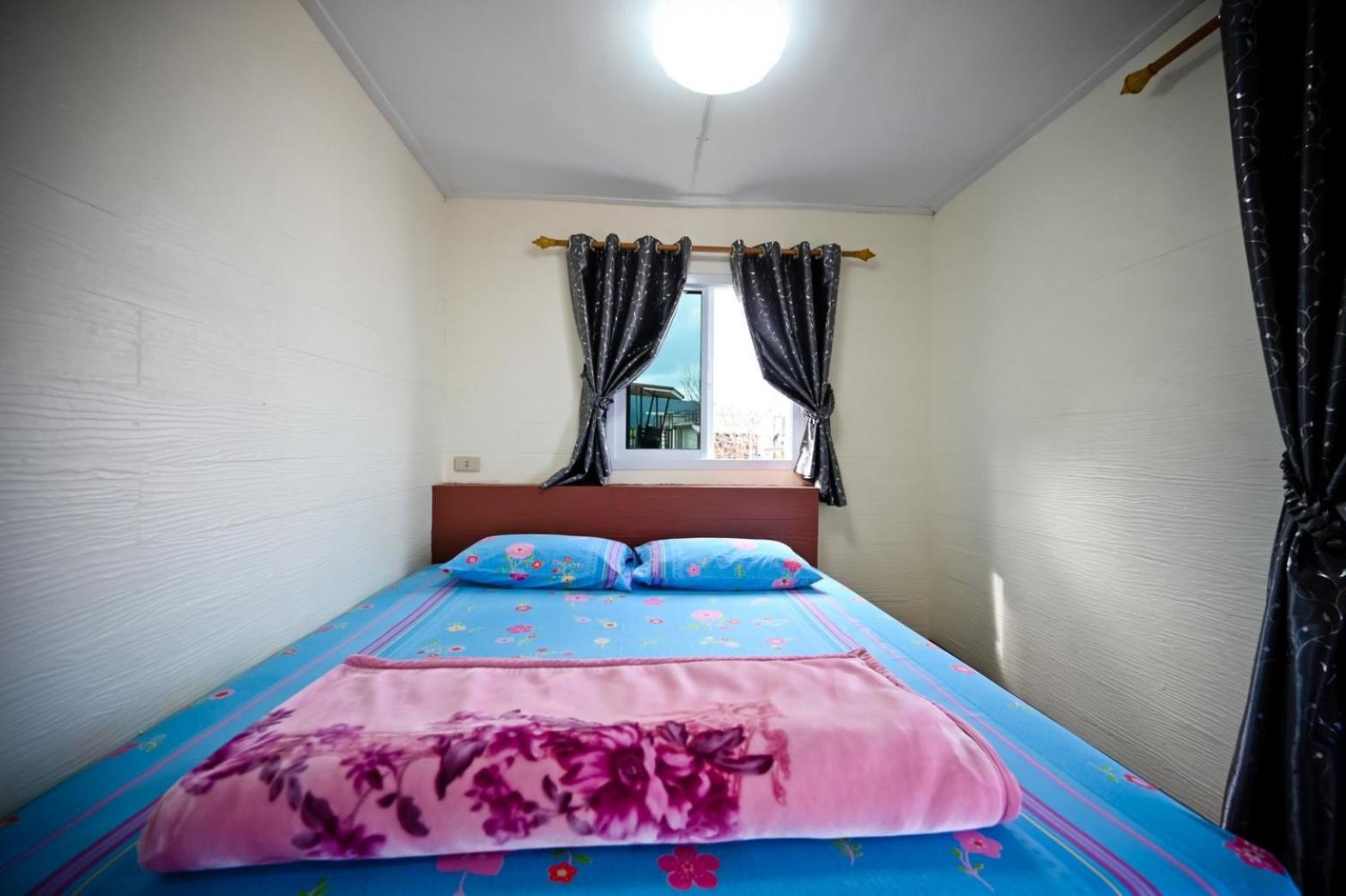 Double Room - Photo 9