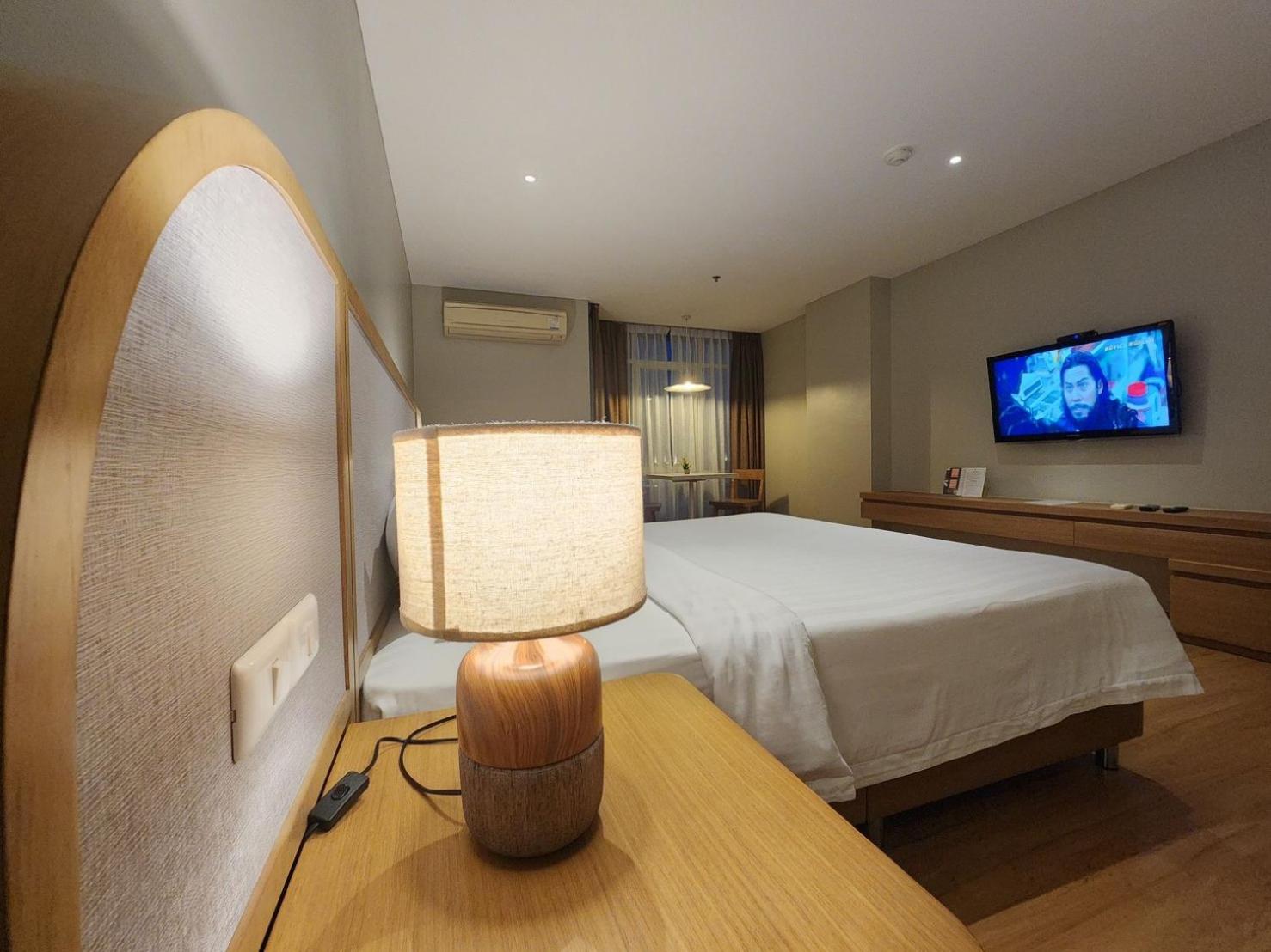 Deluxe Double or Twin Room photo 3