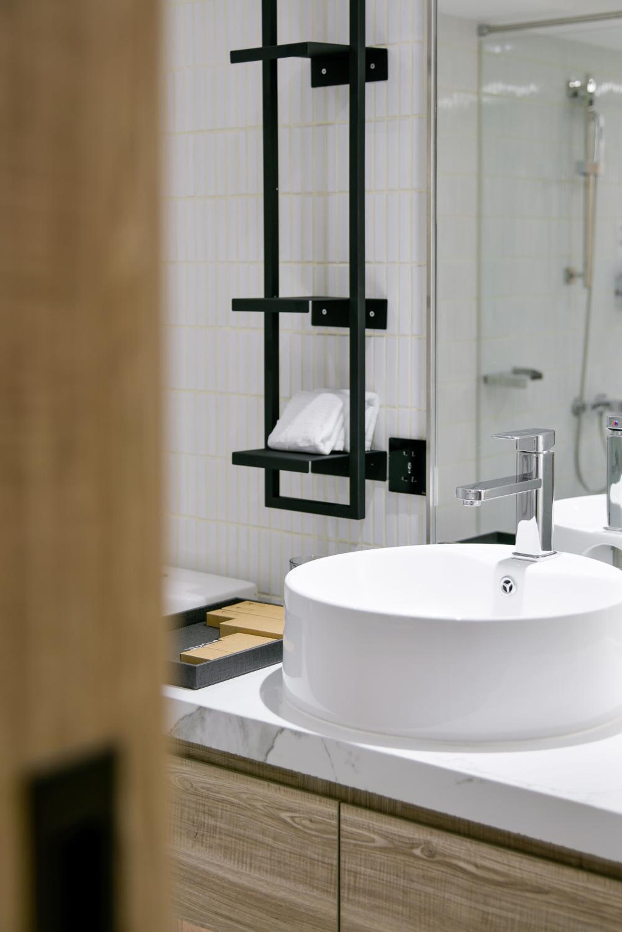 Superior Suite - Photo 3