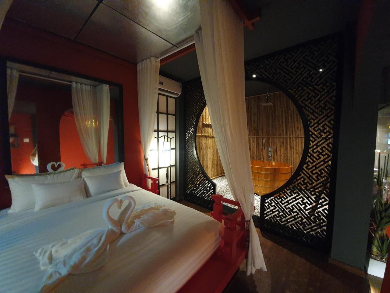 Suite with City View photo 2