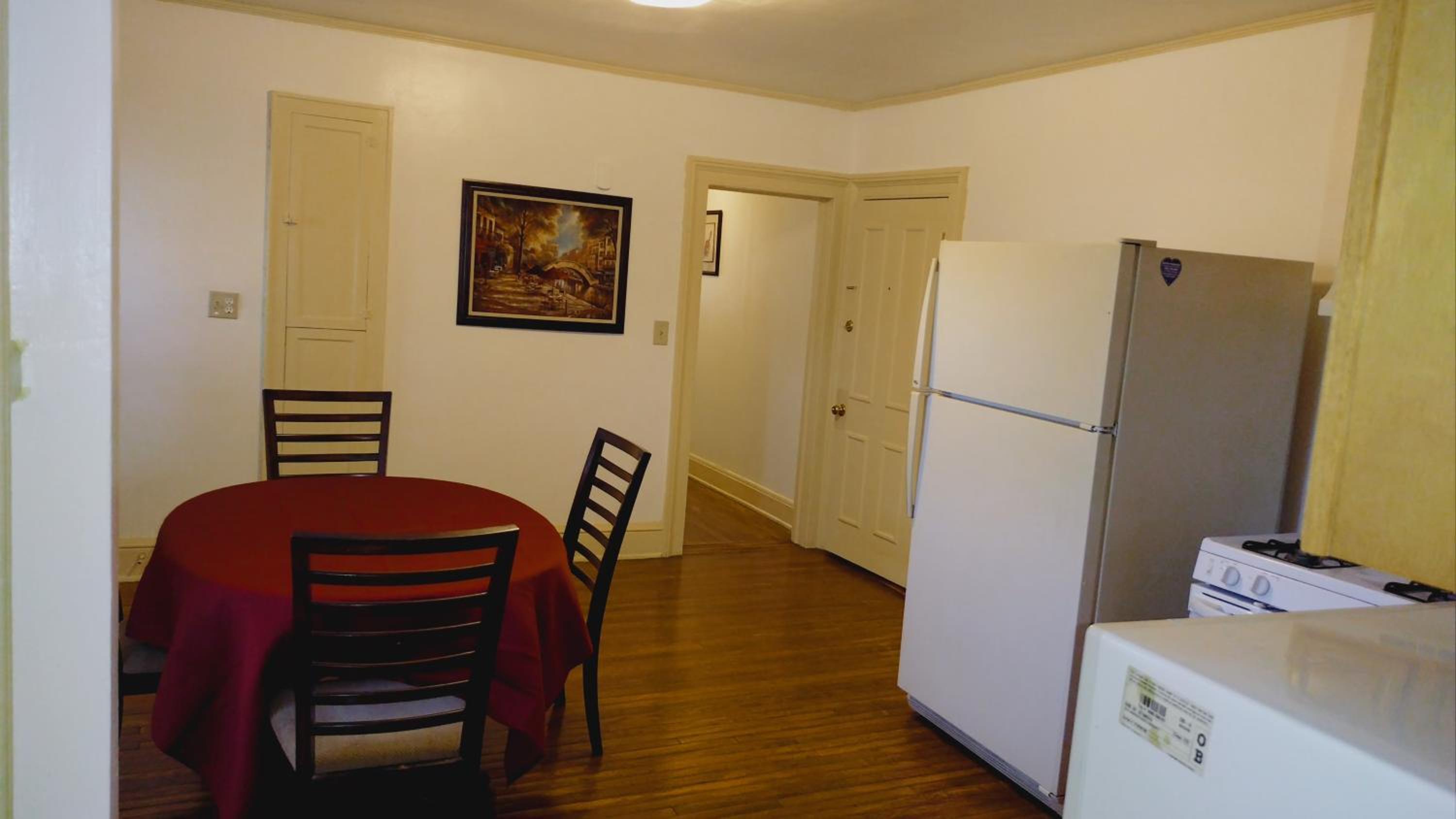 Deluxe King Suite photo 3