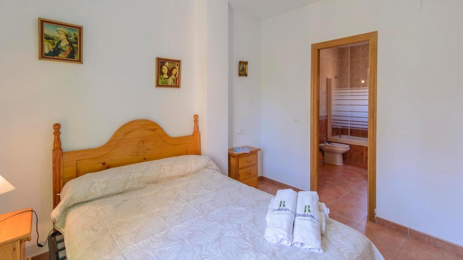 Three-Bedroom House photo 2