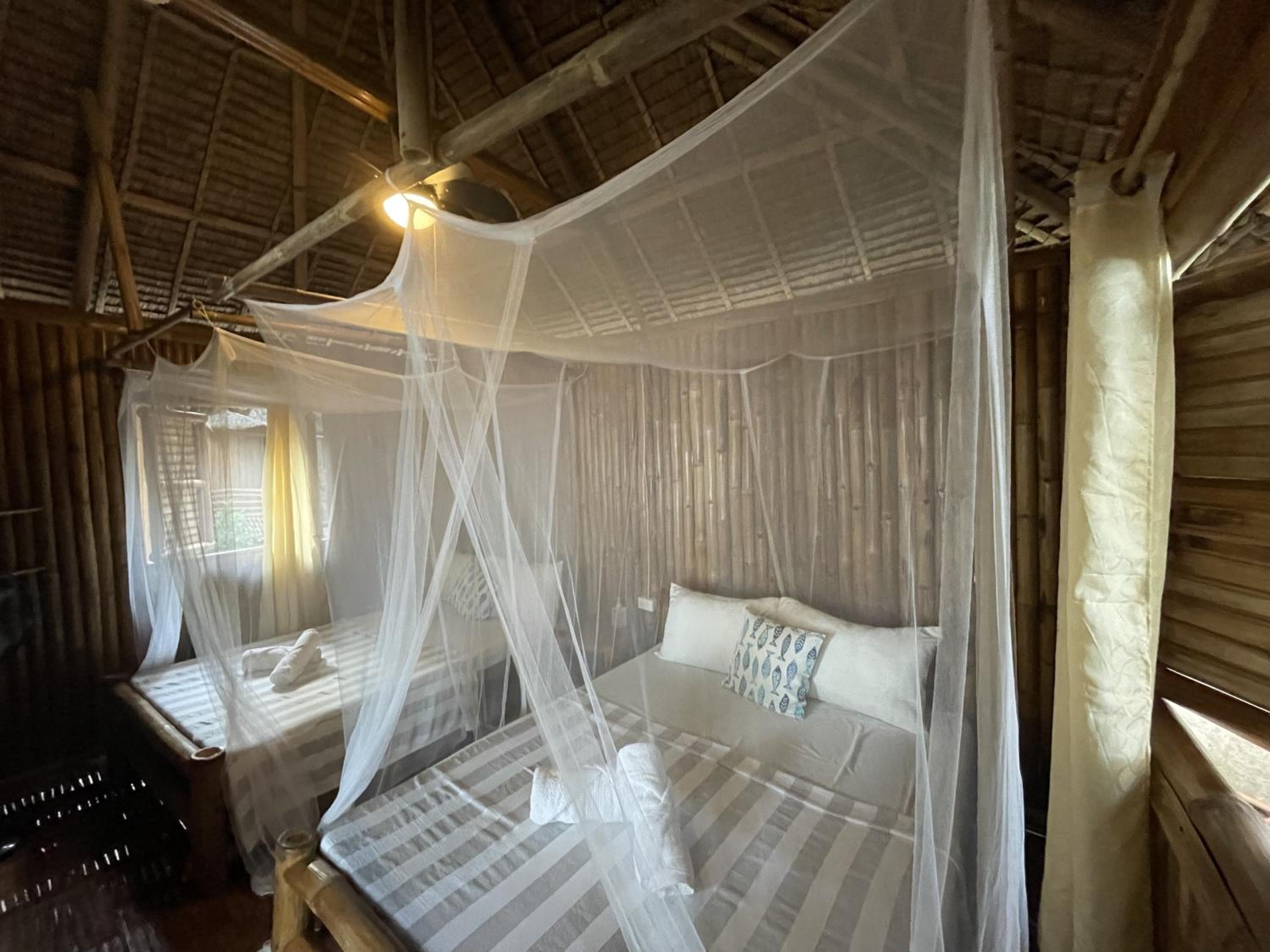 Family Room with Sea View - Photo 3