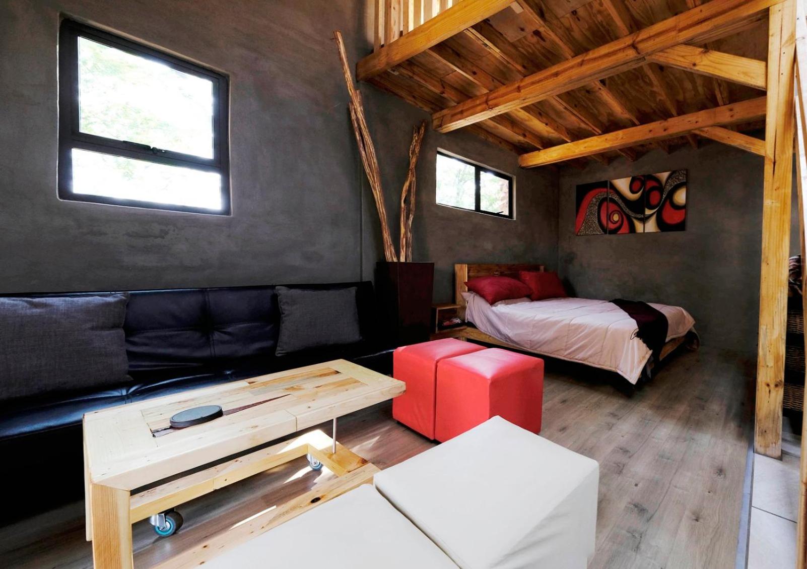 Cottage with Garden View - Photo 1