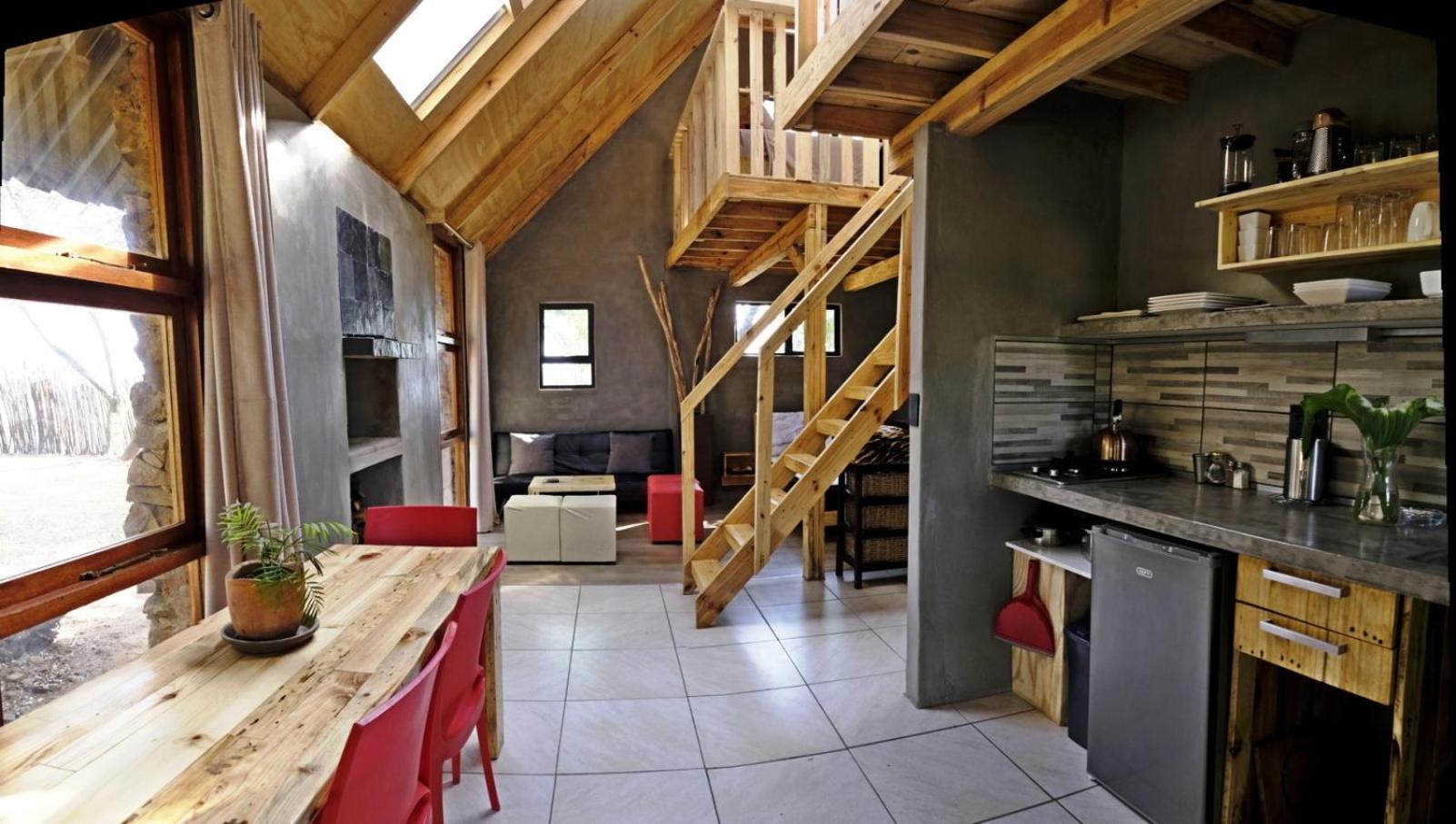 Cottage with Garden View - Photo 8