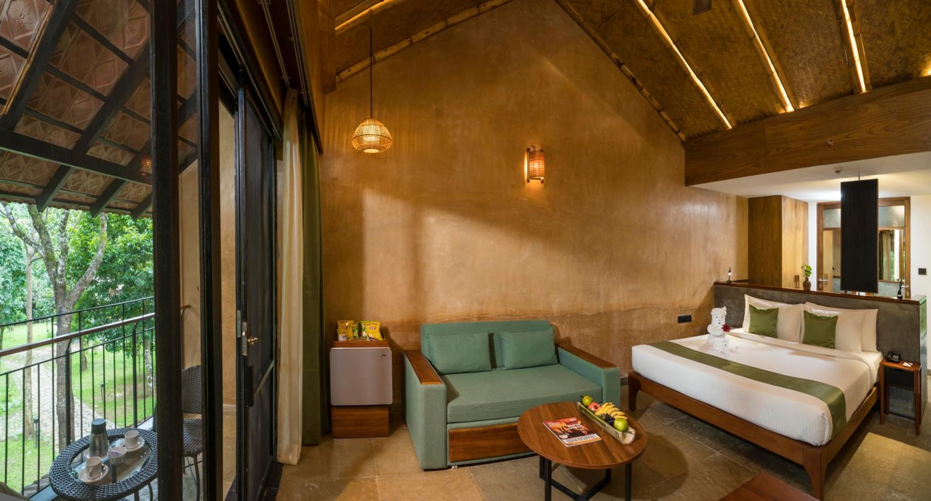 Deluxe Double Room with Balcony (Complementary 2 hour early checkin & Late checkout) - Photo 6