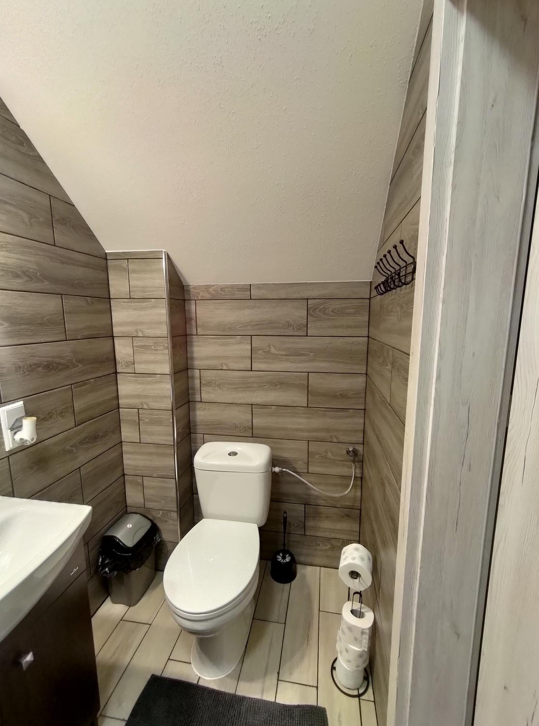 Suite with Balcony - Photo 10