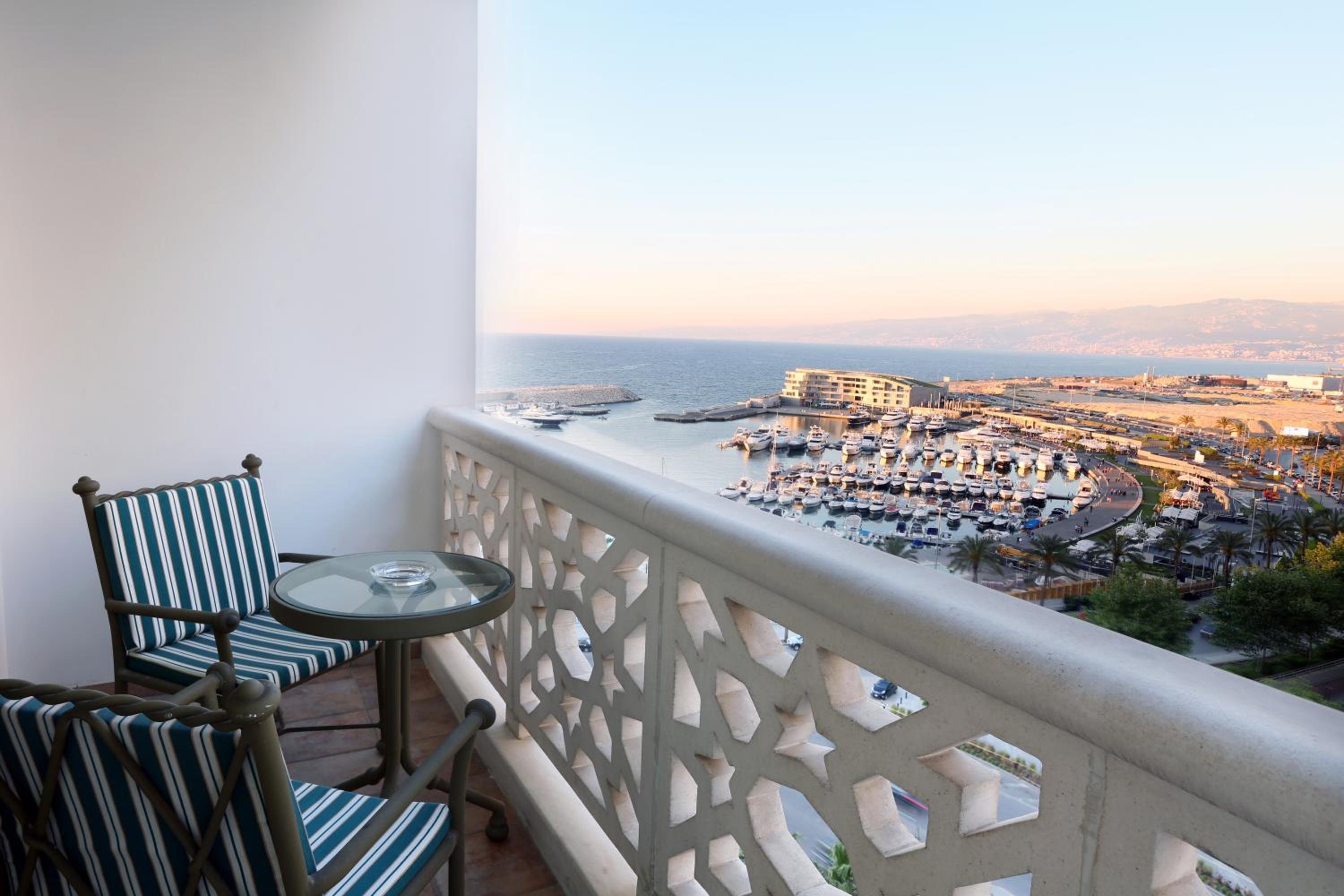 Balcony & Terrace