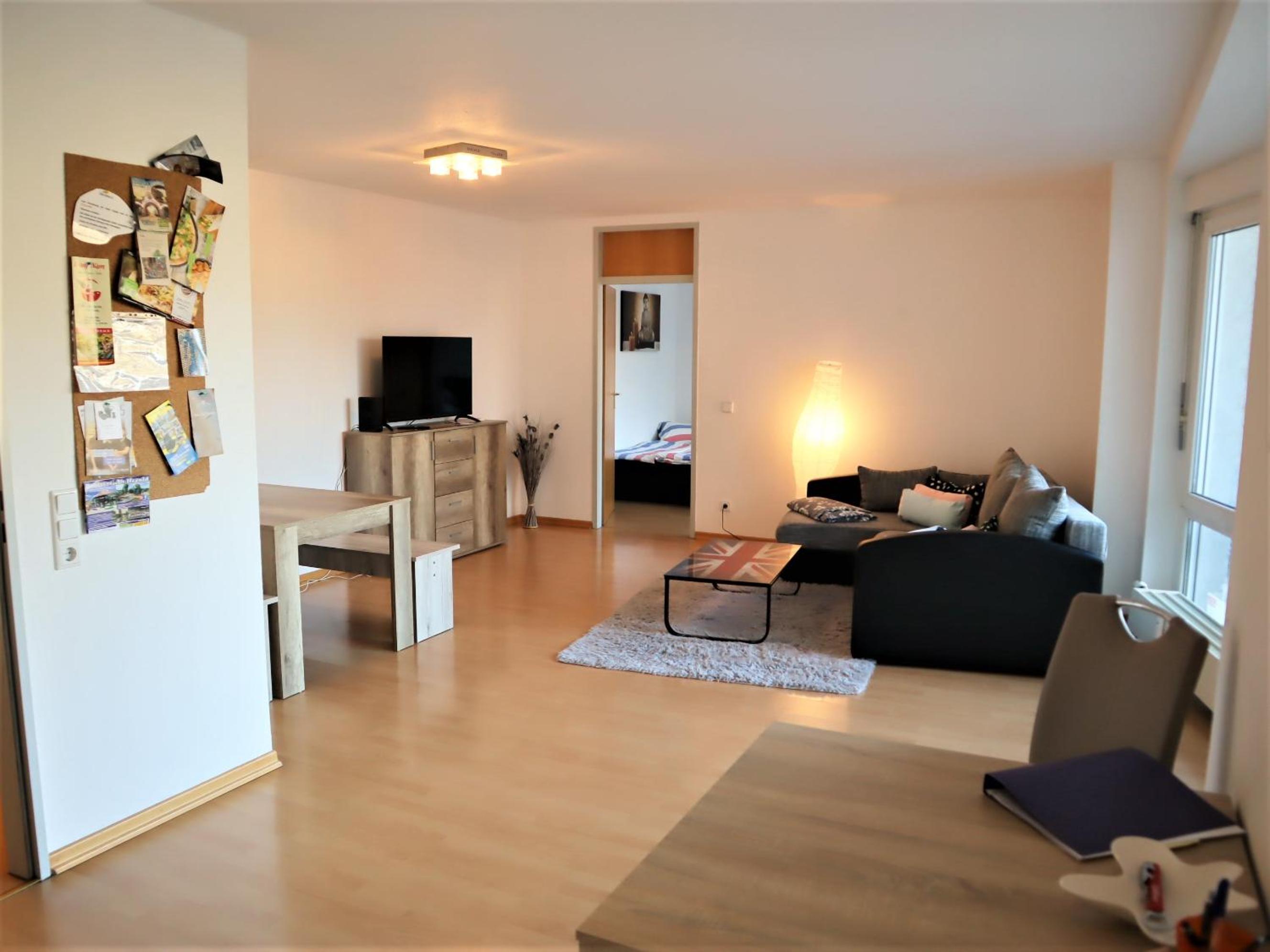 Apartment with Balcony - Photo 12