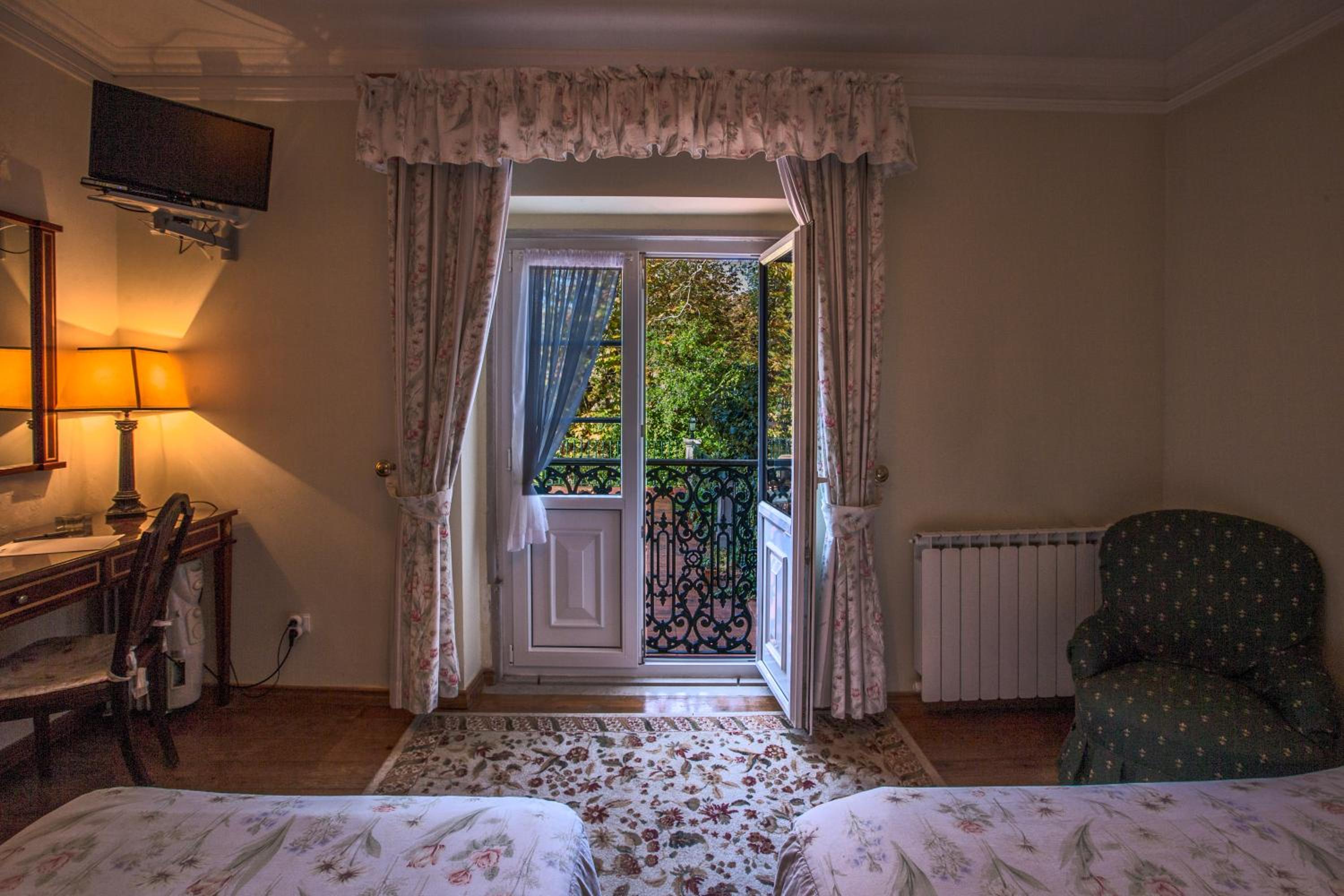 Triple Room with Garden View photo 3
