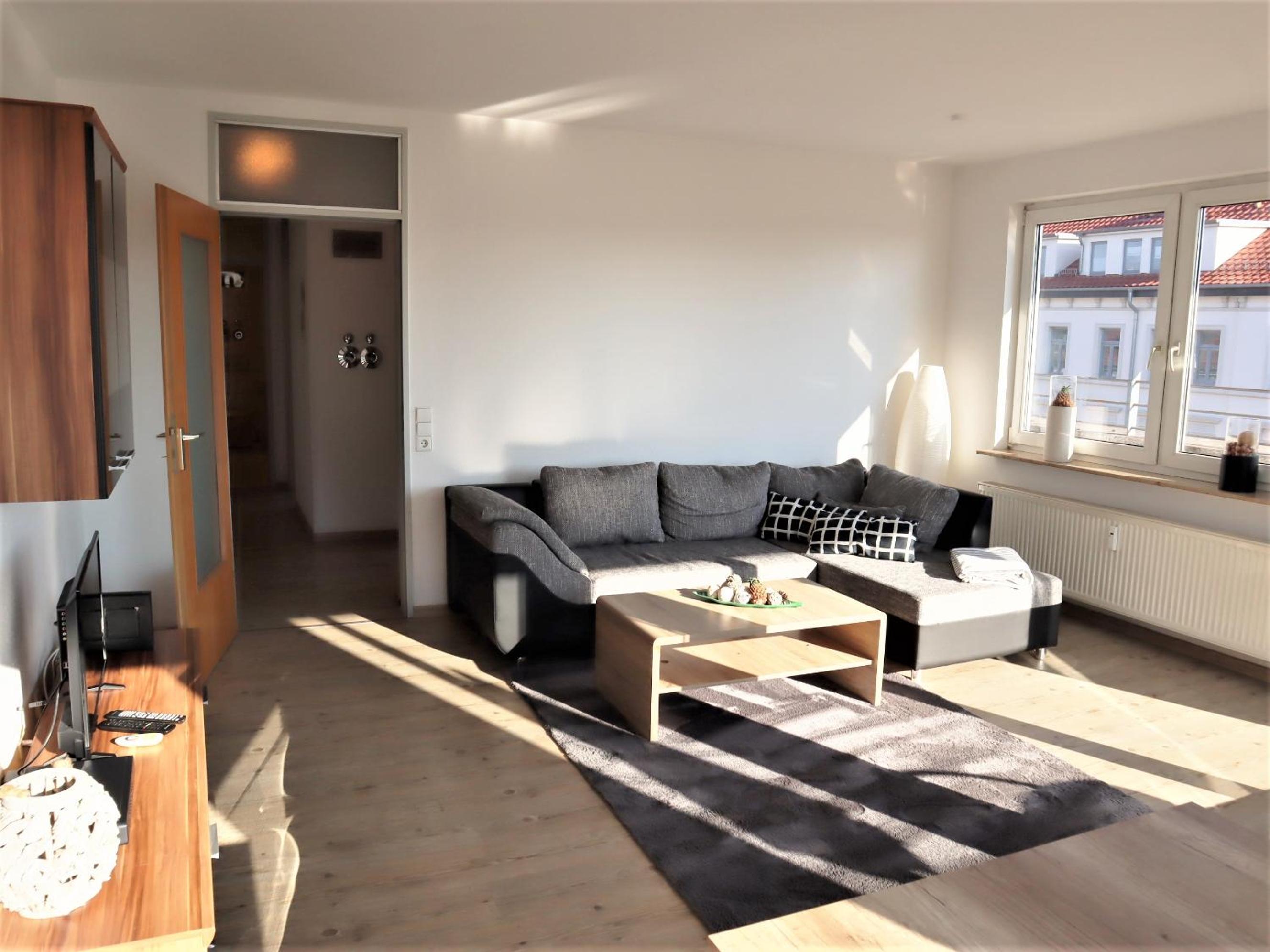 Apartment with Terrace - Photo 13