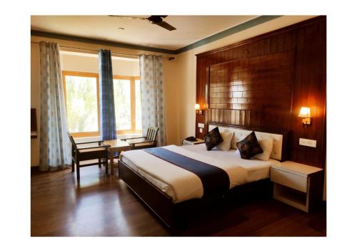 Deluxe Double Room photo 3