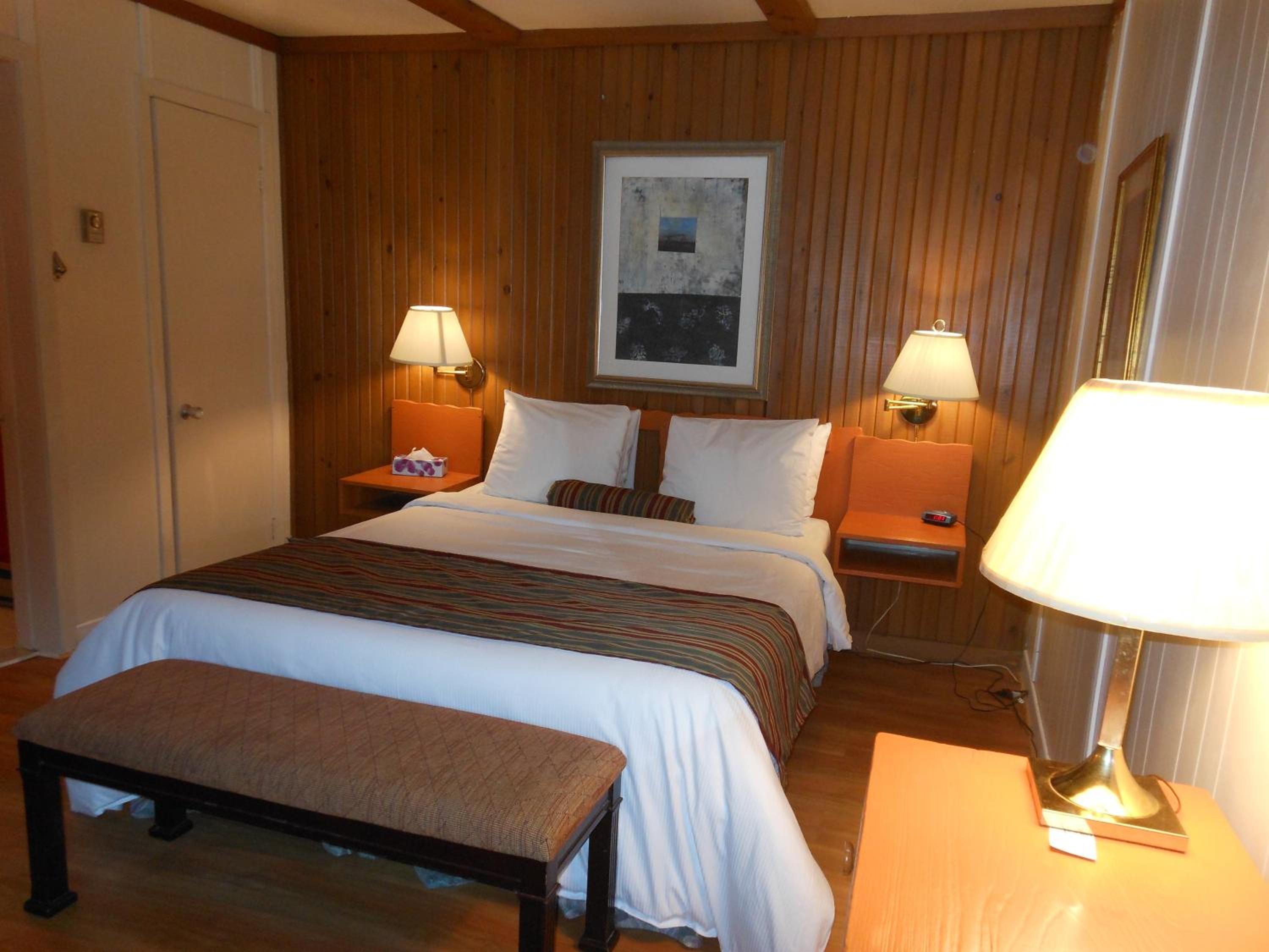 Standard Queen Room photo 3