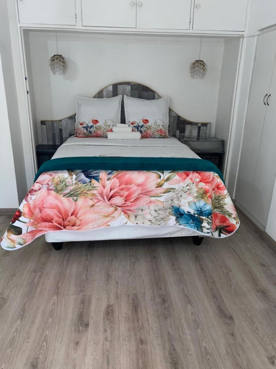 Double Room with Private Bathroom photo 3