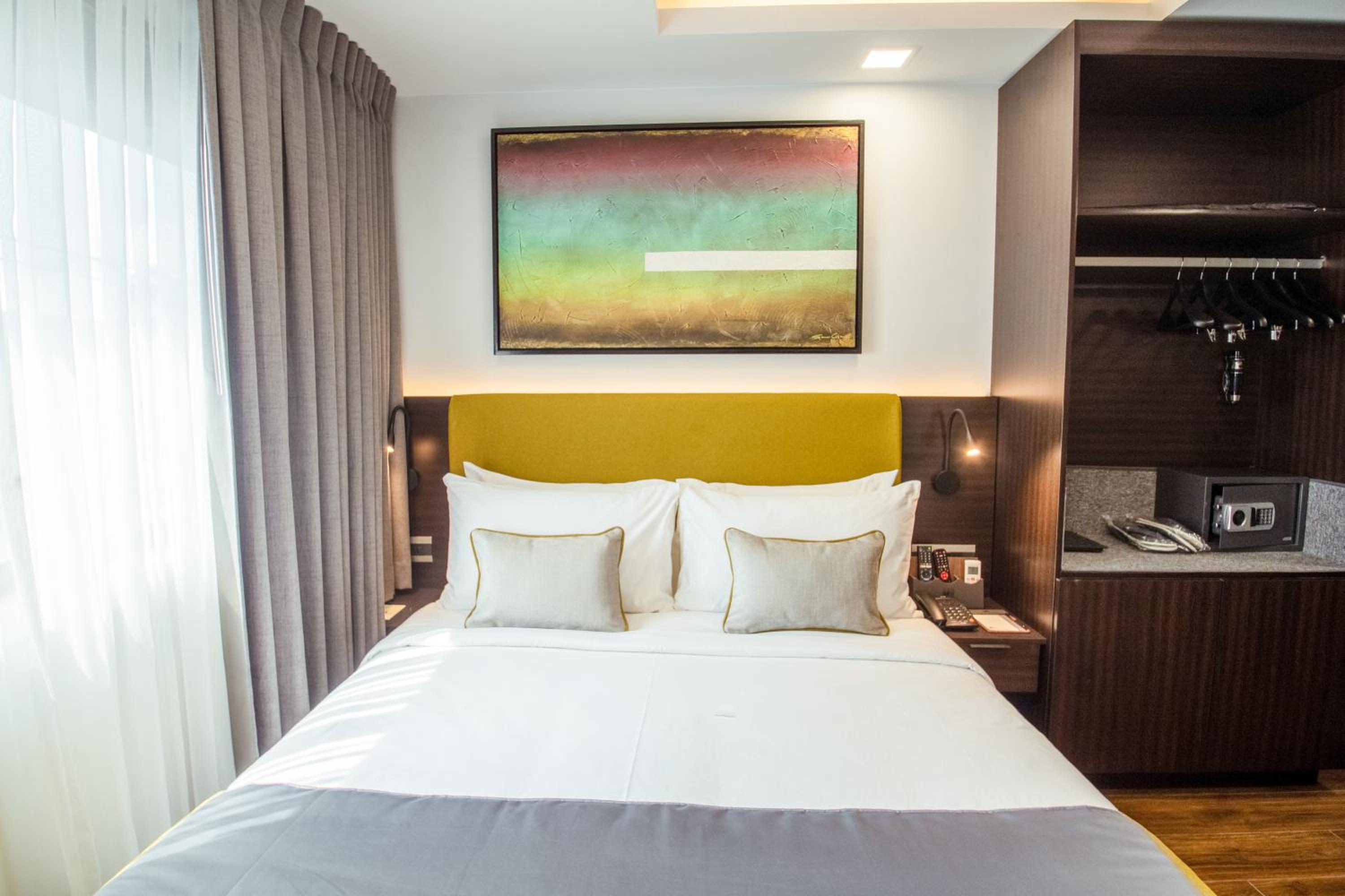 Superior Queen Room