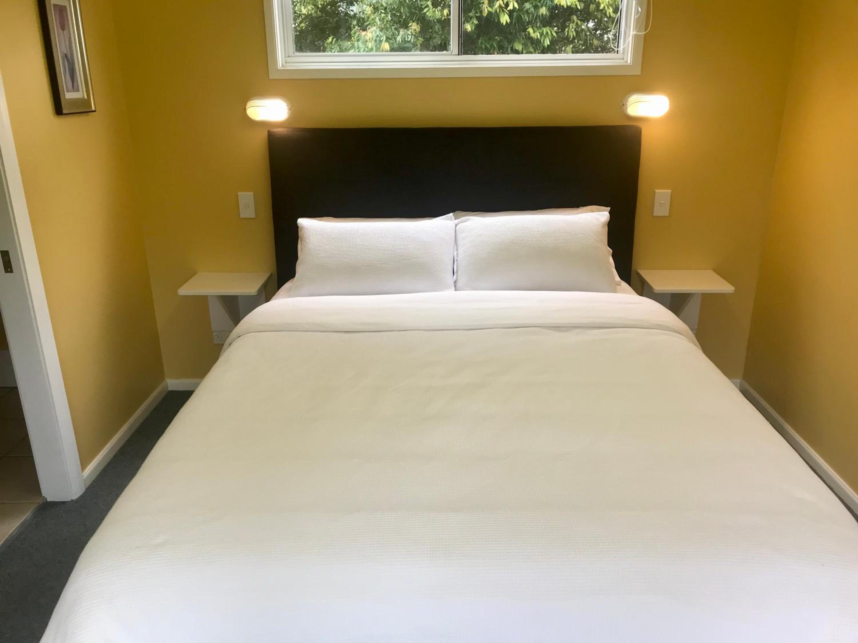 Queen Room with Spa Bath photo 3