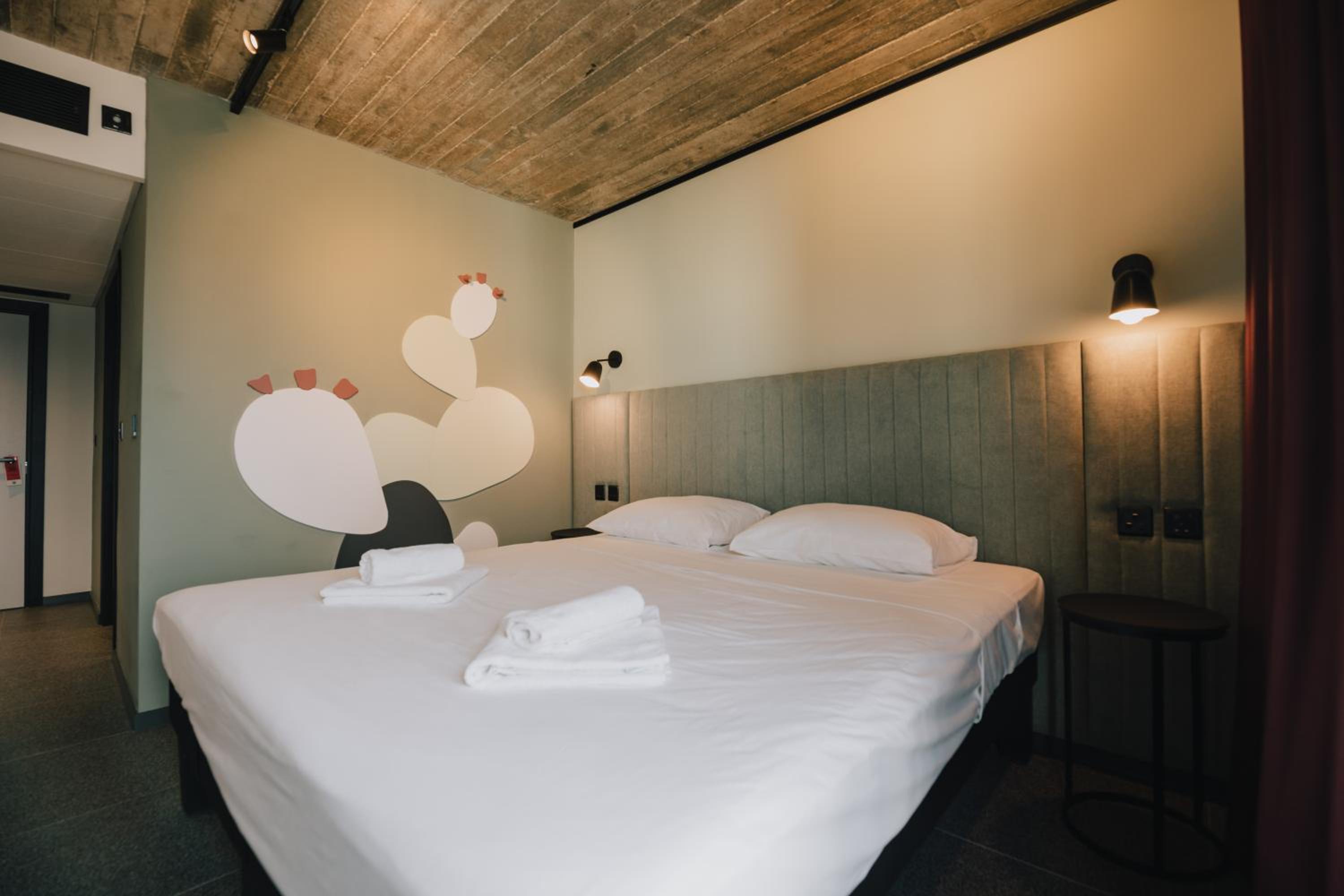 Superior Double or Twin Room with Sea View