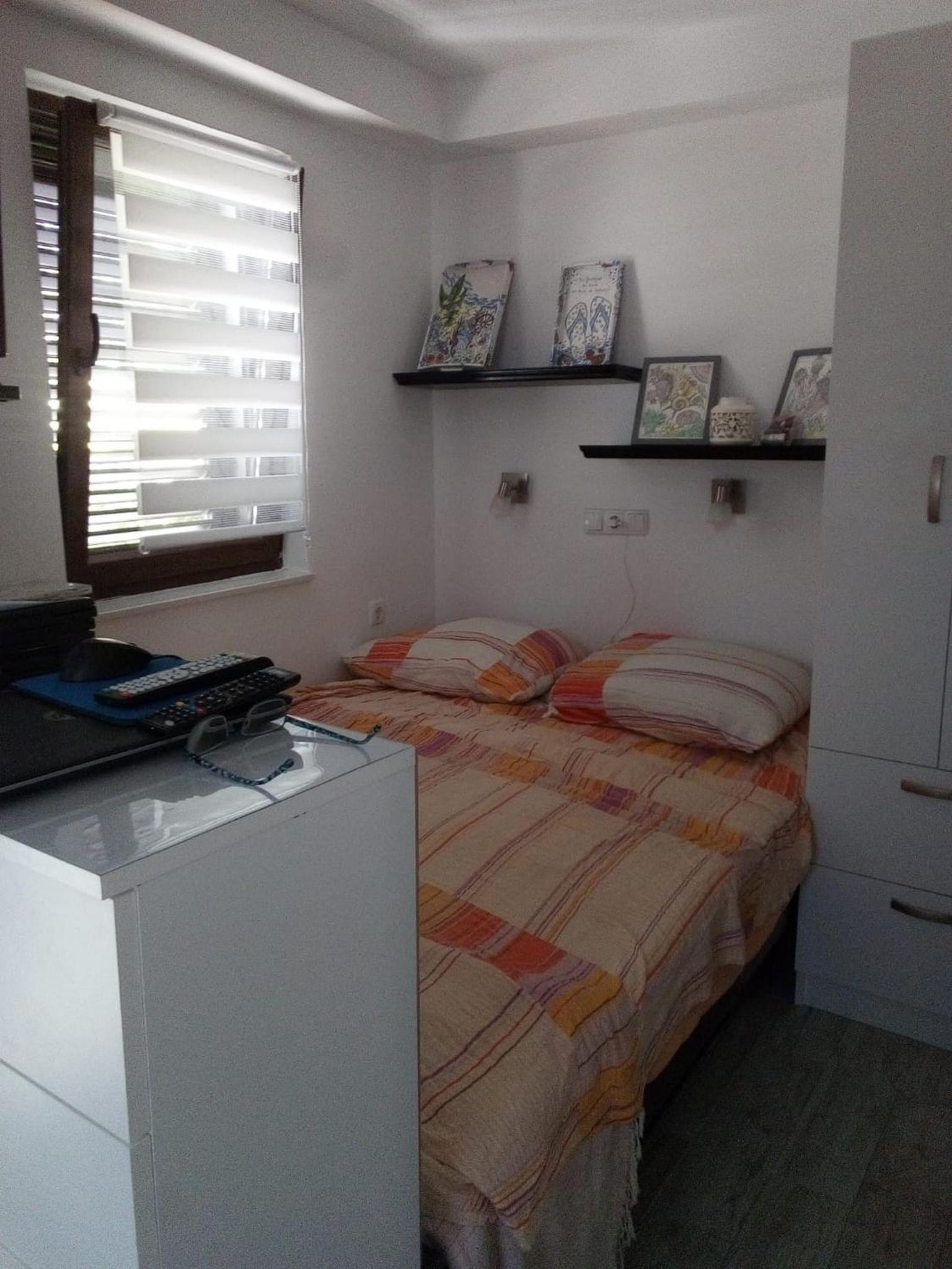 Studio Apartment with Terrace and Sea View