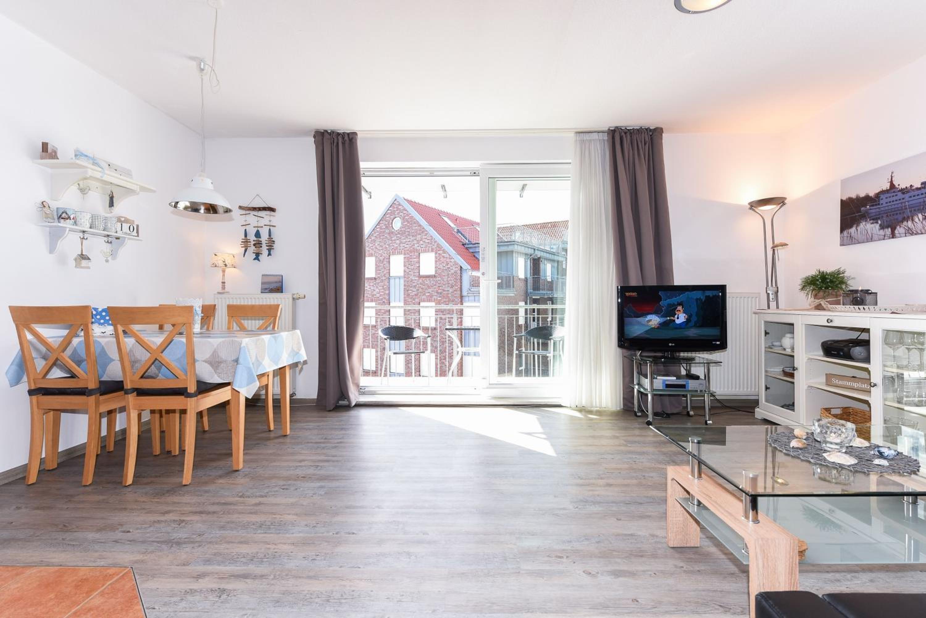 Two-Bedroom Apartment with Balcony photo 1