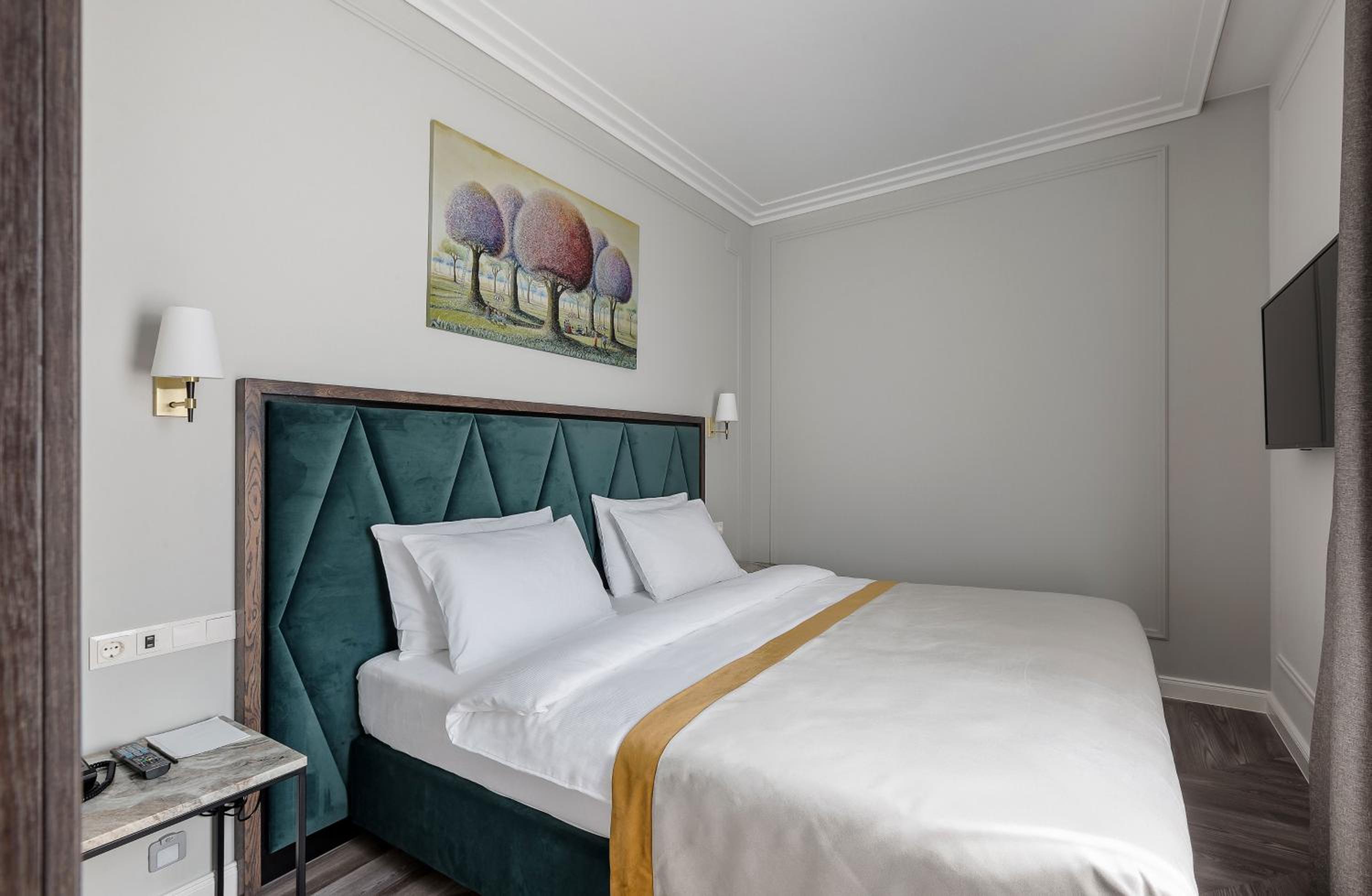 Business Superior Room with SPA Access - Photo 1