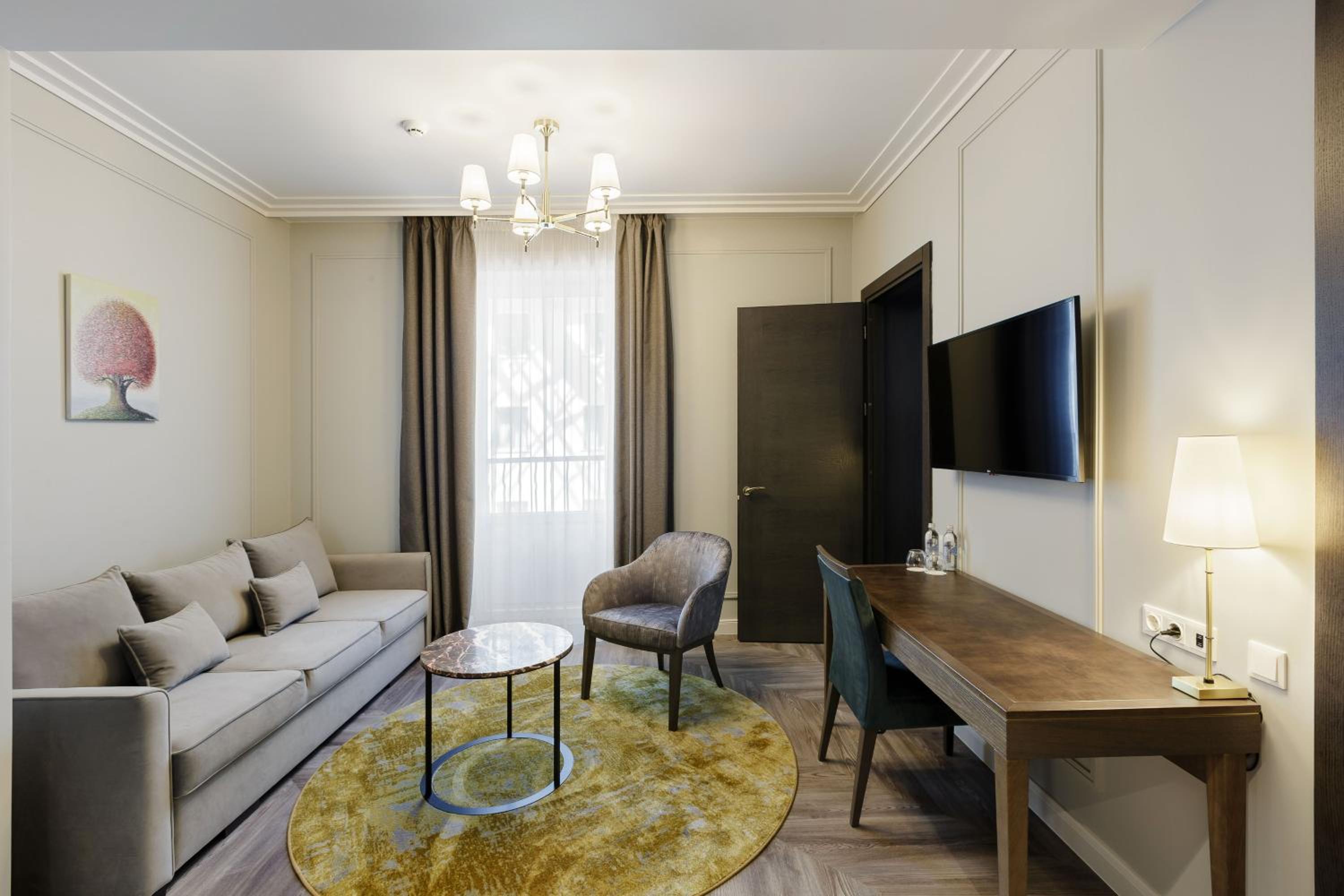 Business Superior Room with SPA Access - Photo 8