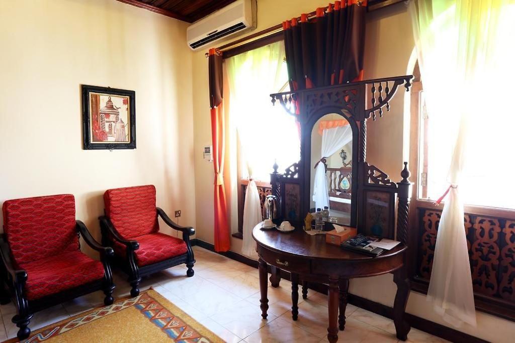Deluxe Junior Suite photo 3