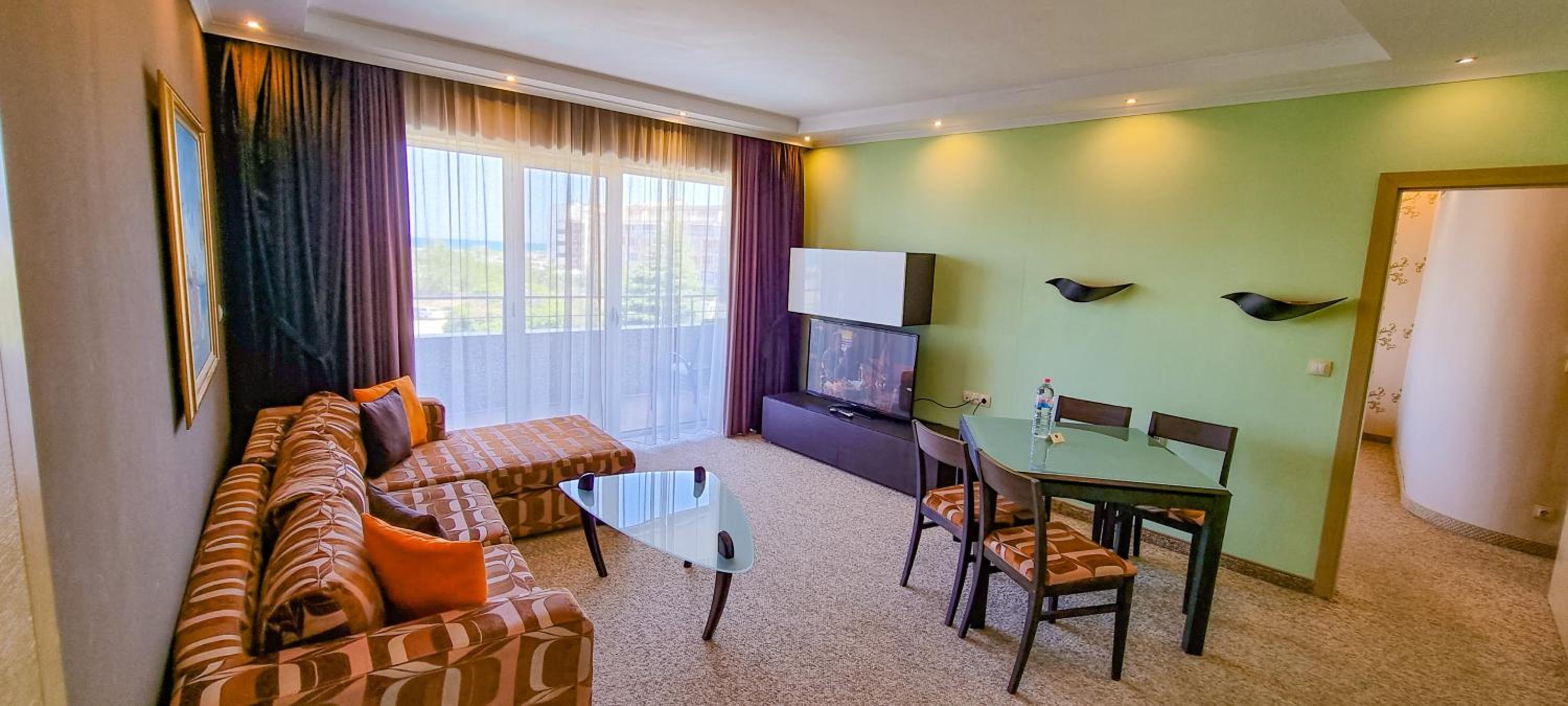 Family Suite with Balcony and Sea View photo 3