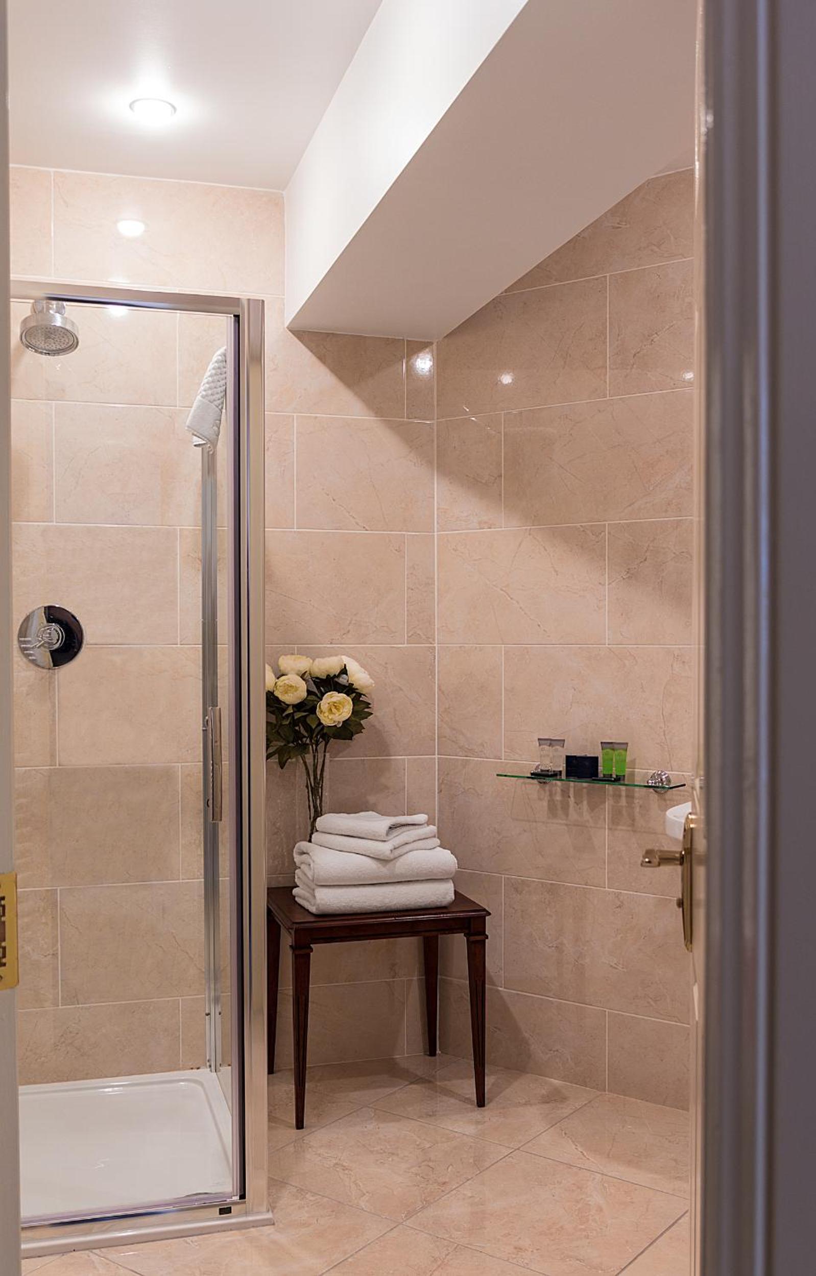 Twin Room - Photo 4