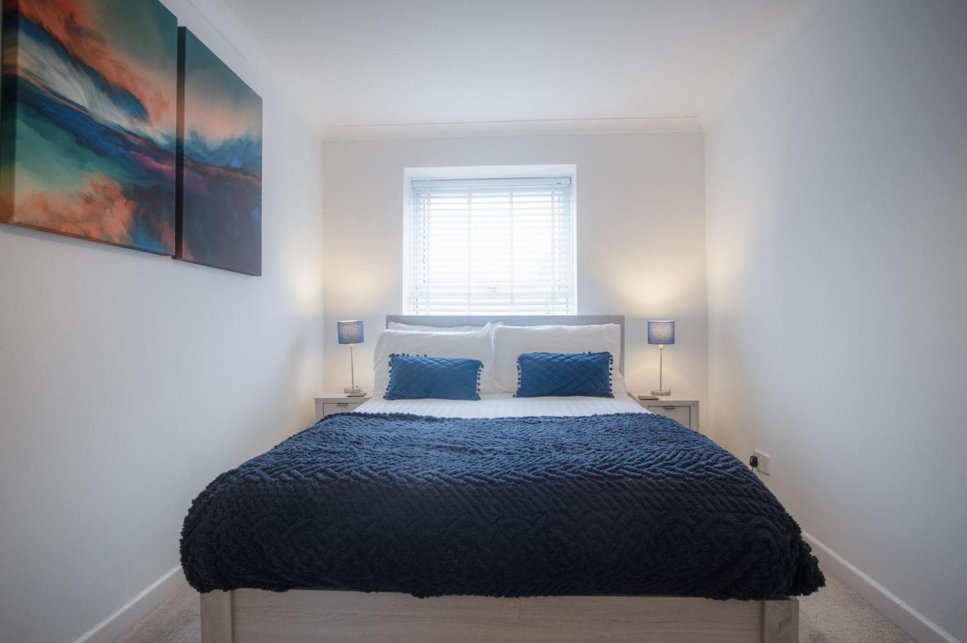 One-Bedroom Apartment photo 2