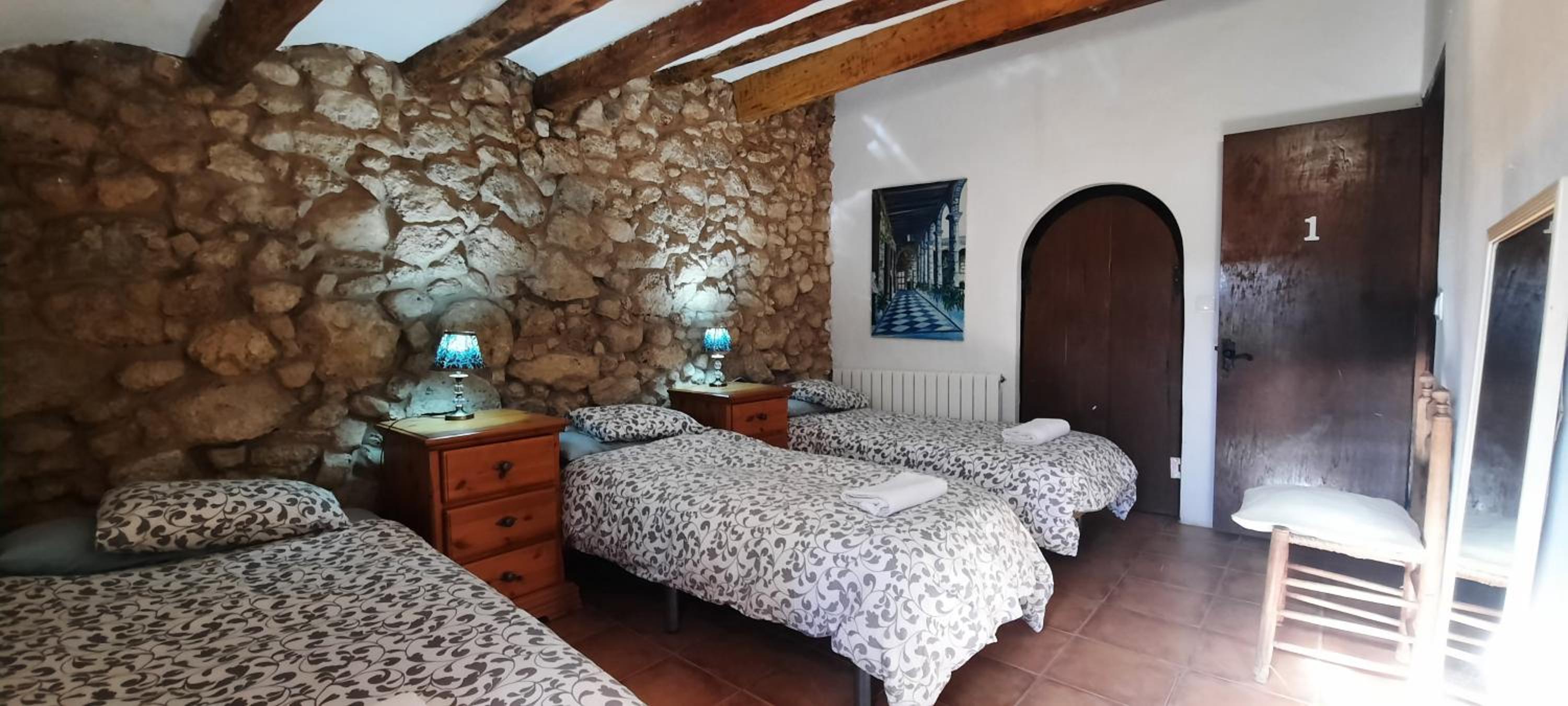 Habitación Triple con Baño Privado