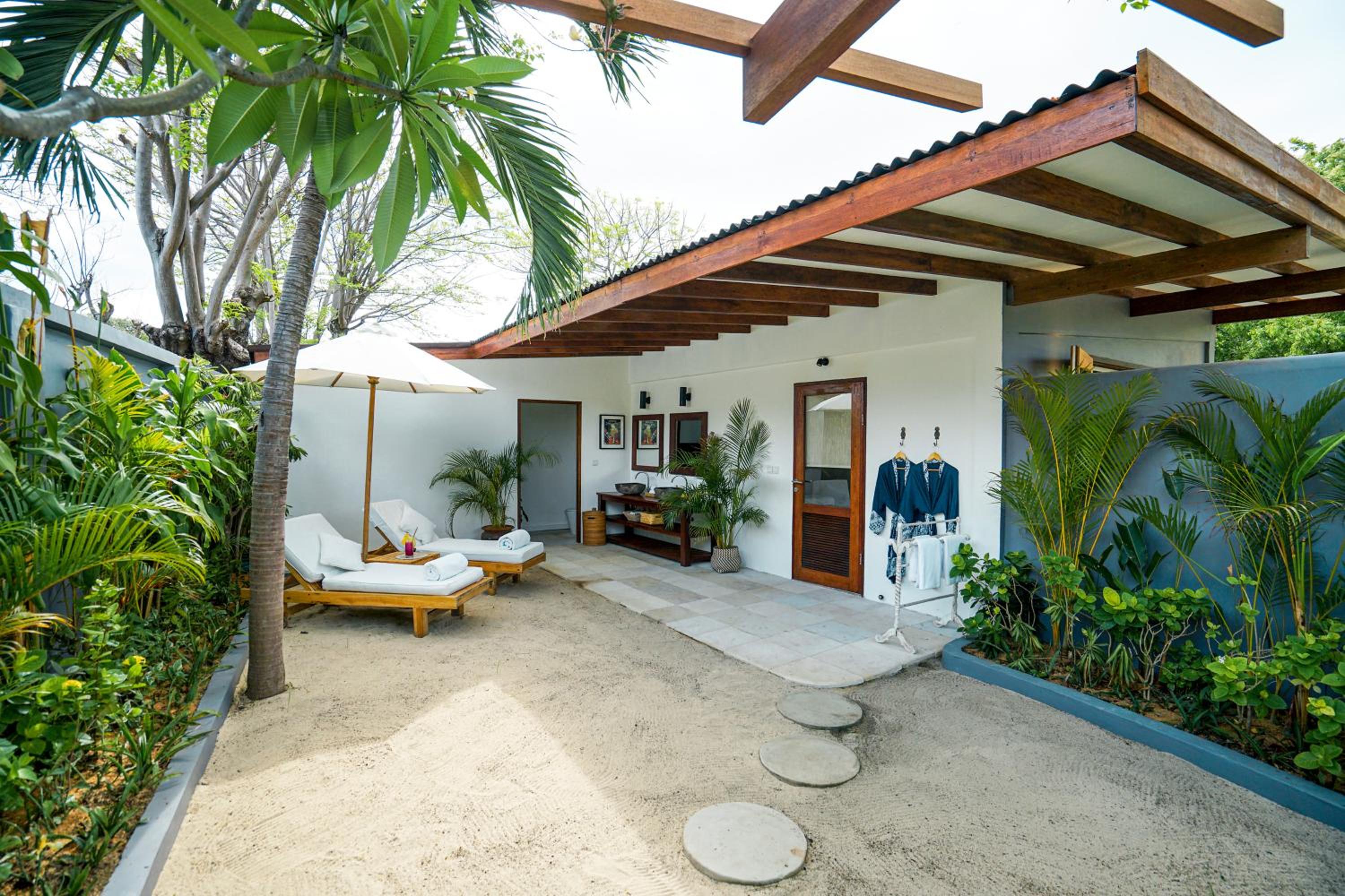 Lakeside Villa - Photo 12