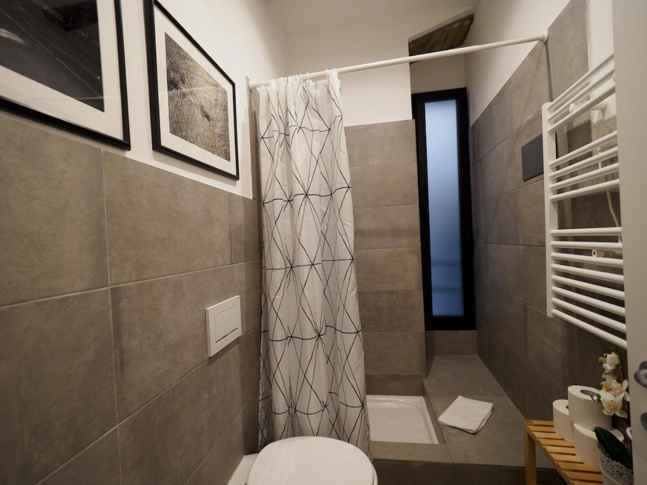 One-Bedroom Apartment - Photo 17