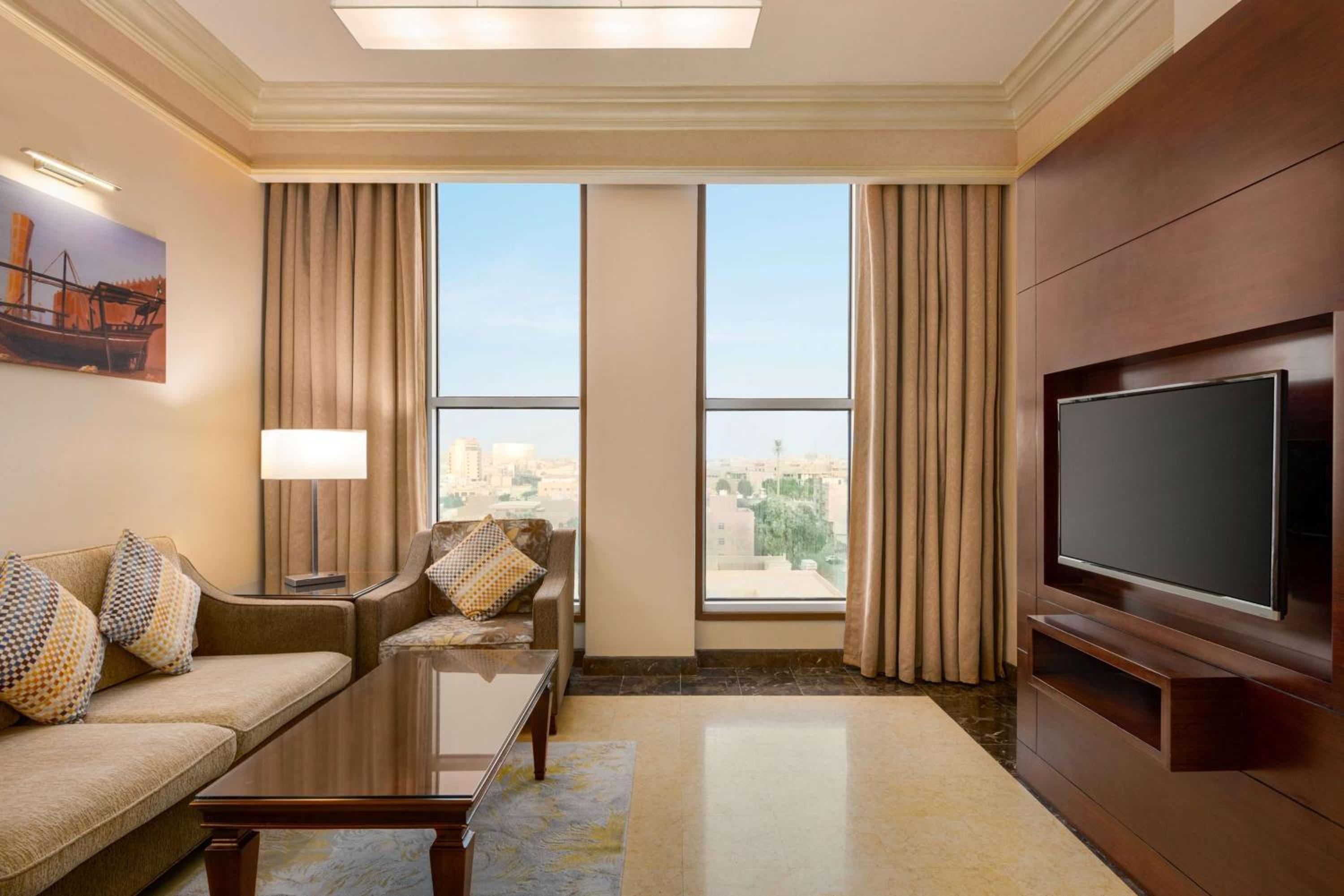 One-Bedroom Suite - Non-Smoking - Photo 1