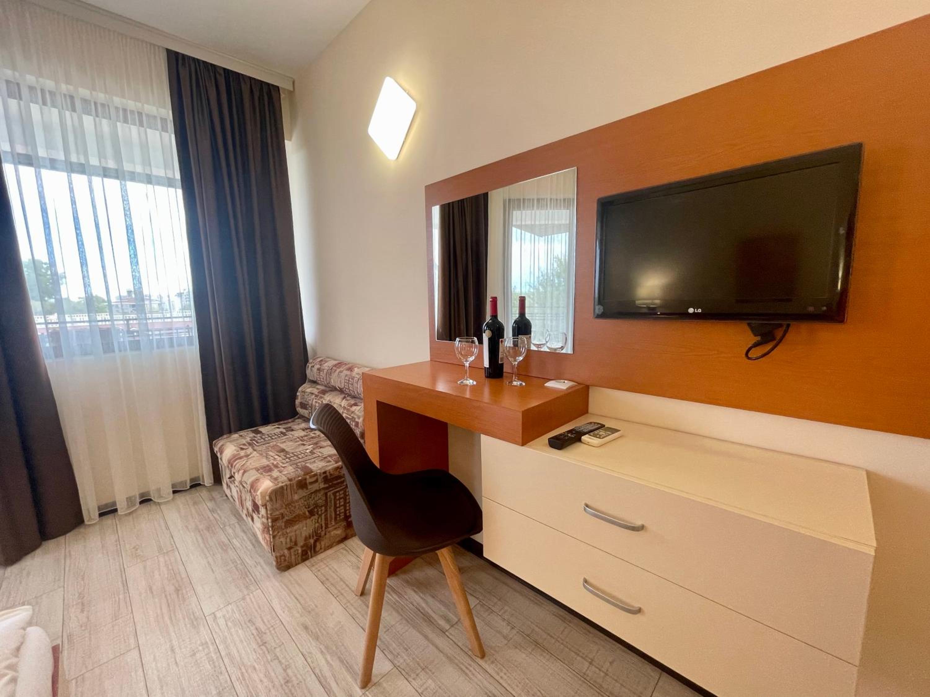 Deluxe Apartment - Photo 3