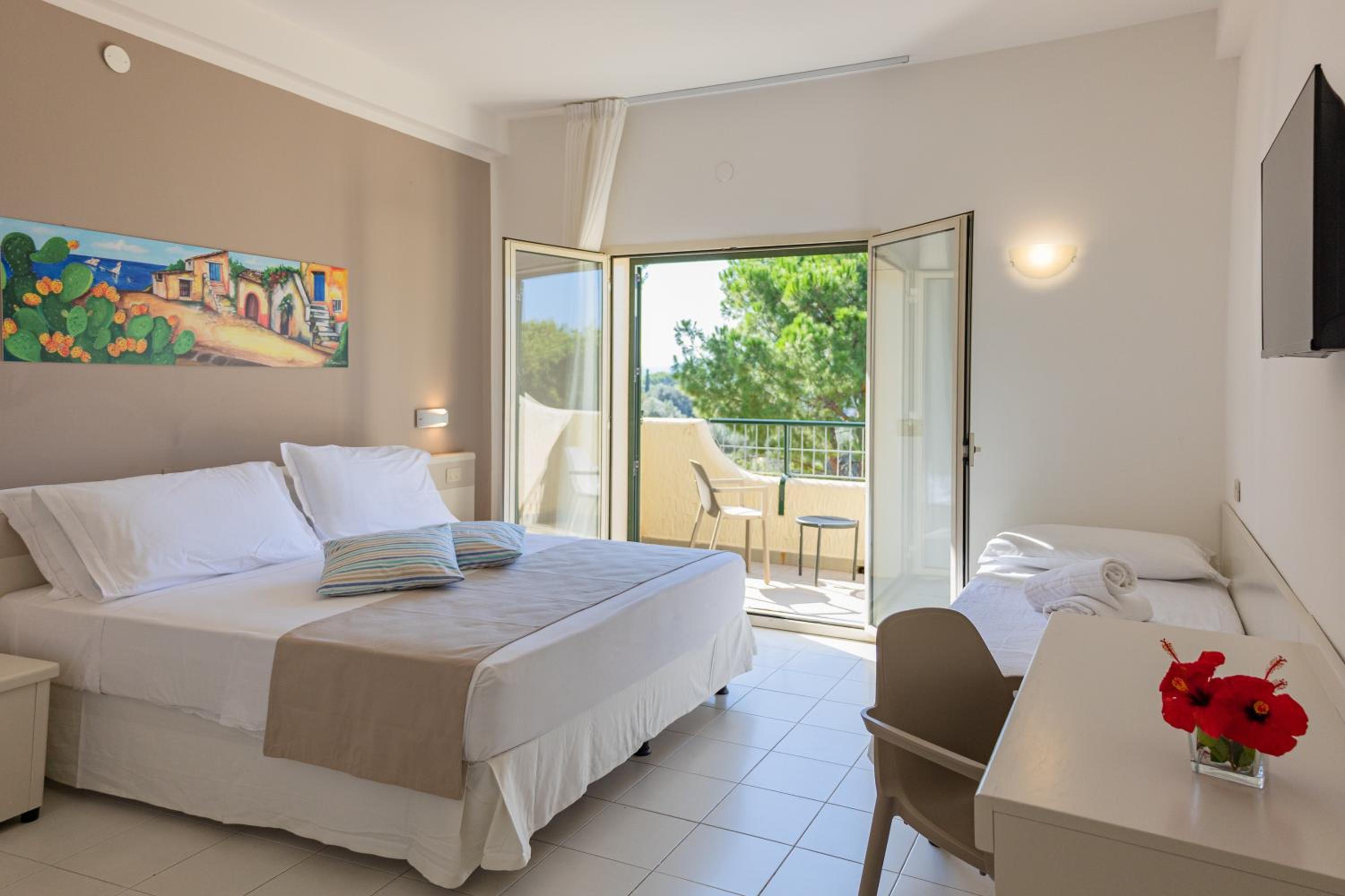 Comfort Sextuple Room with Garden View photo 3