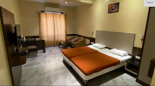 Standard Twin Room - Photo 7