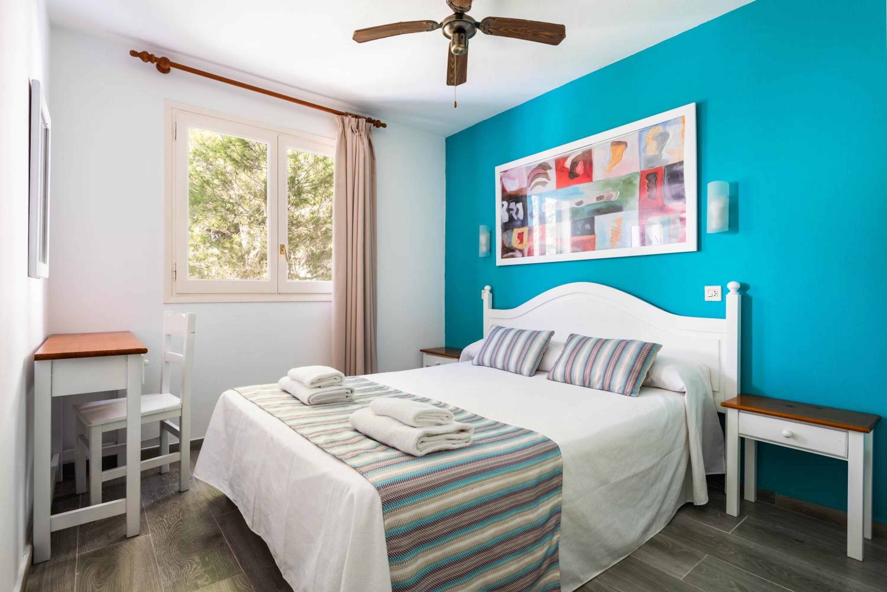 Apartamento de dos habitaciones con vista al mar