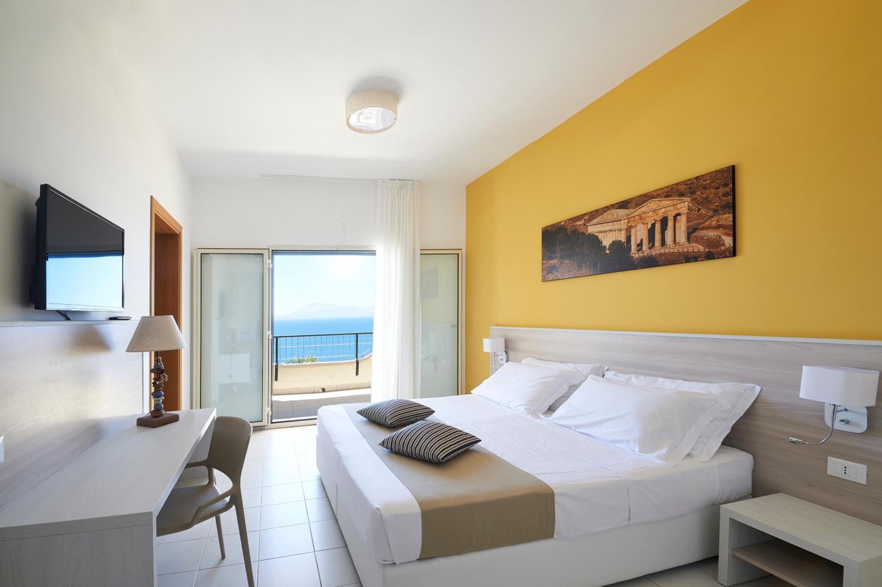 Comfort Double Room with Sea View photo 1