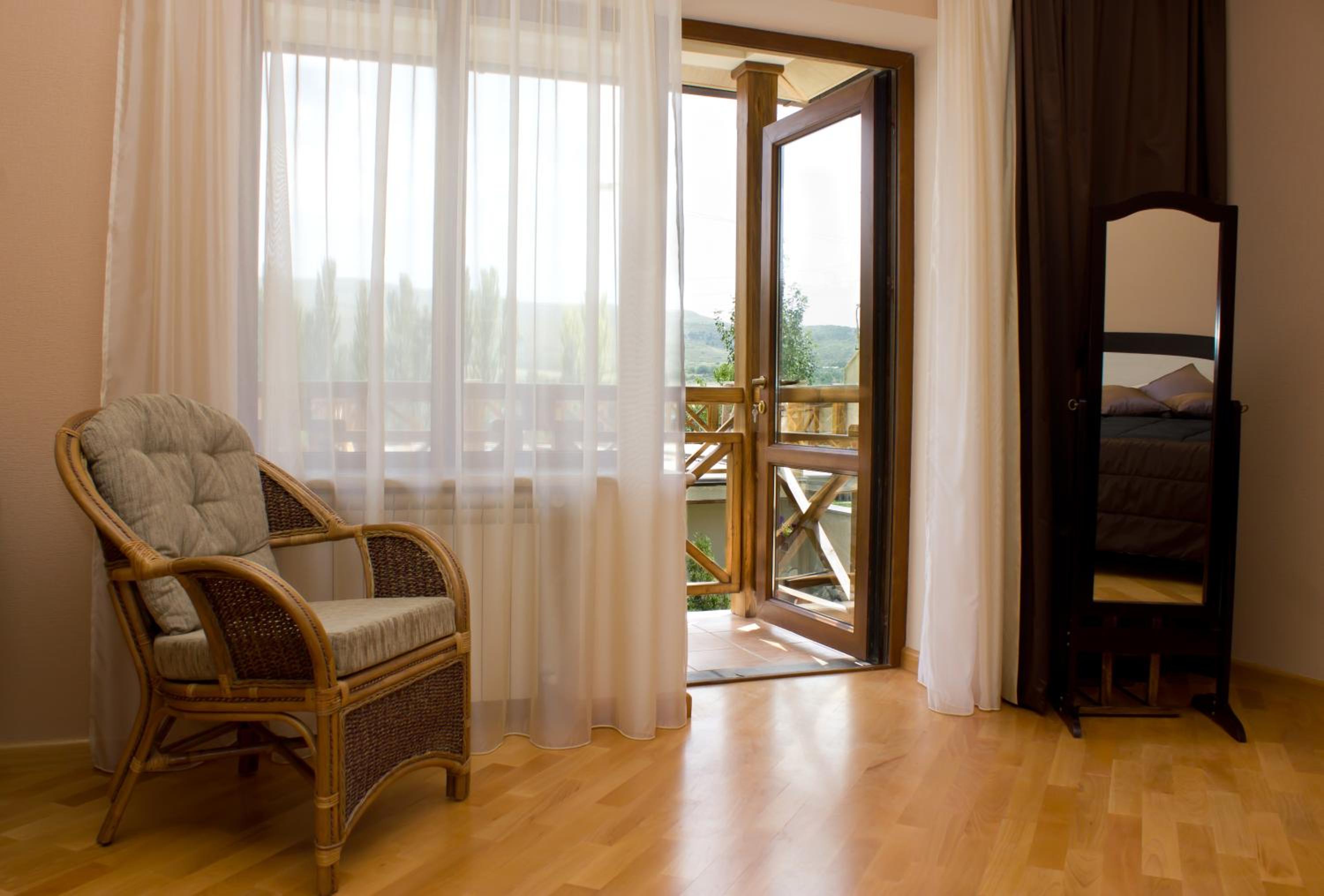 Double Room with Shared Bathroom photo 3